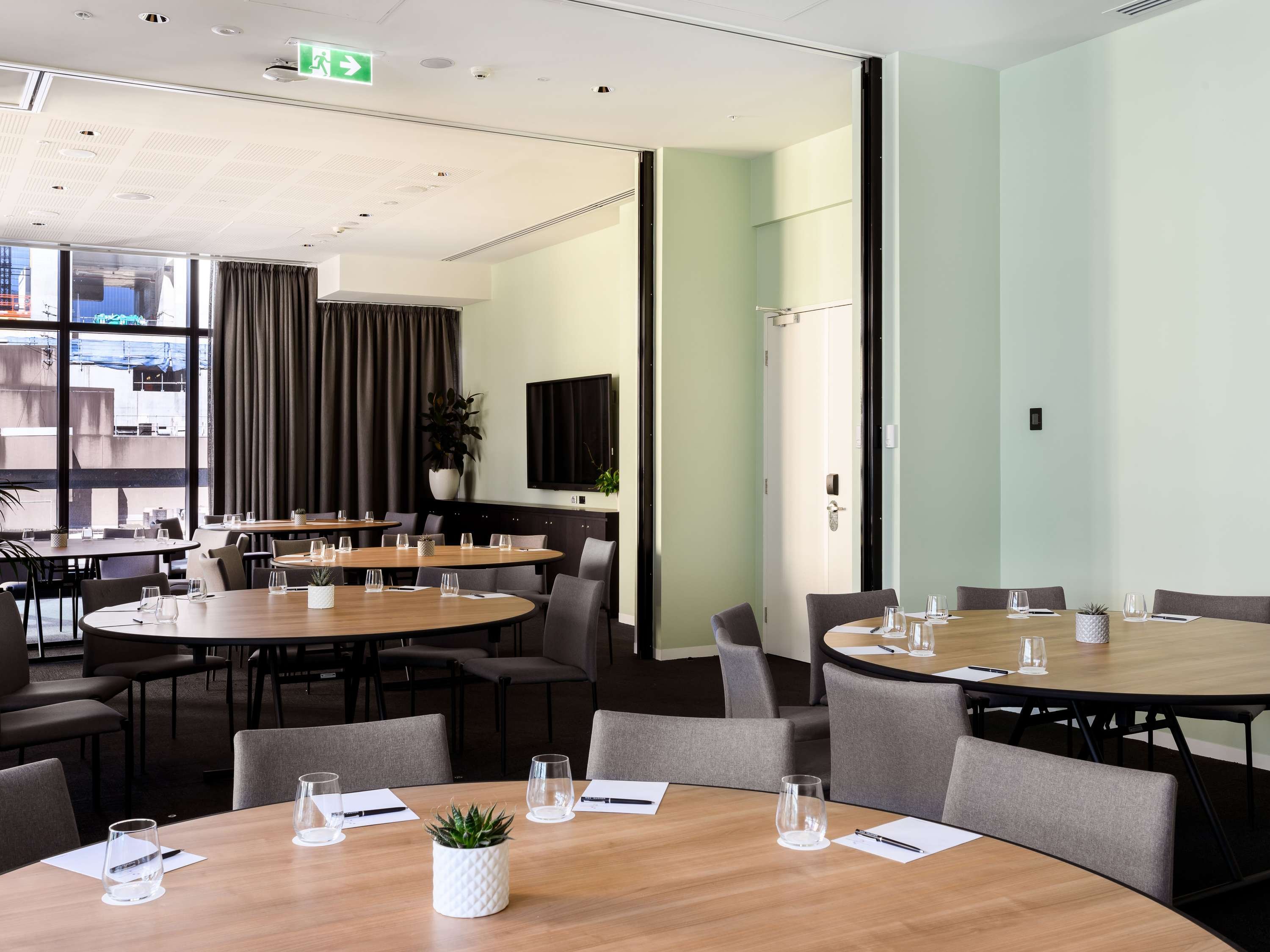 Novotel Melbourne Central by null