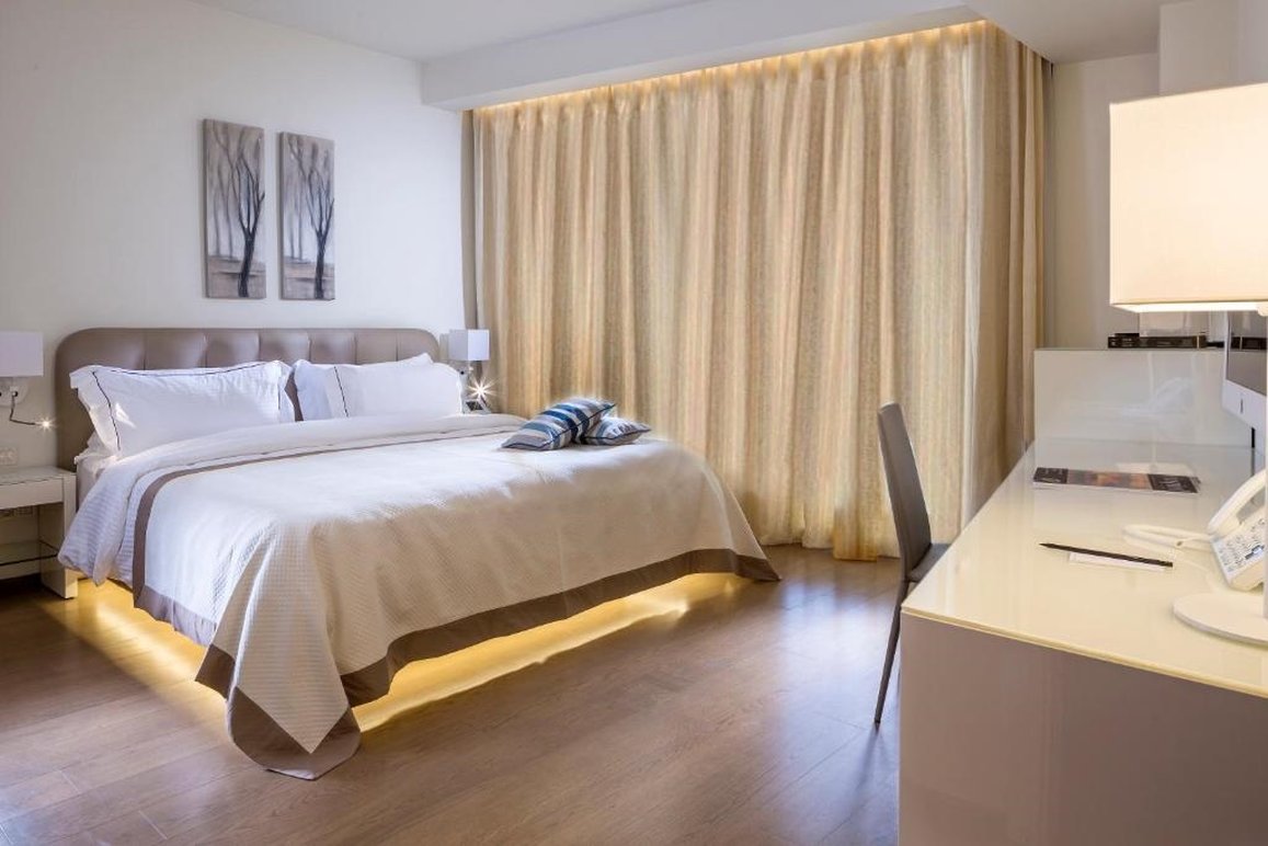 O MONOT Luxury Boutique Hotel by null
