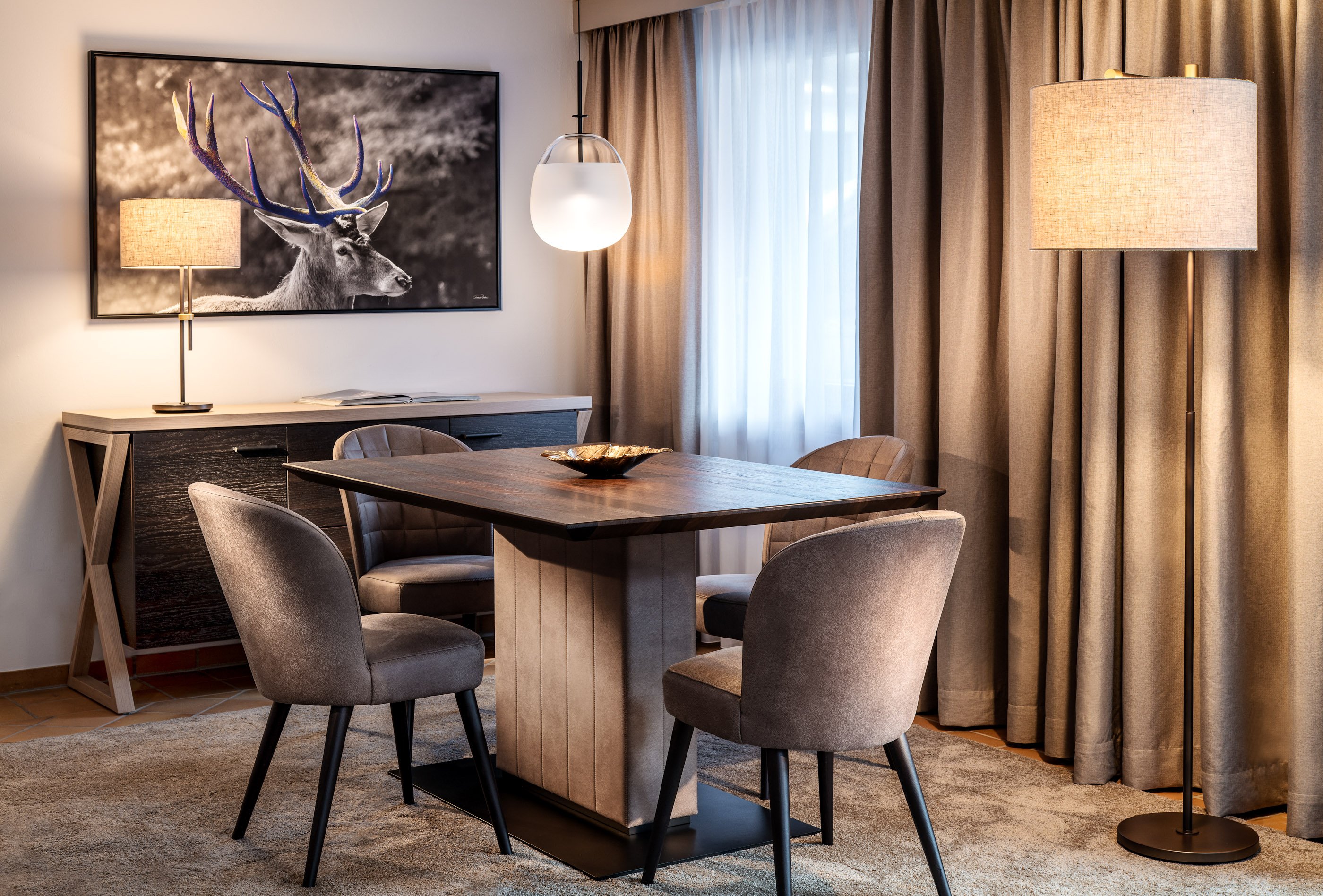 Mont Cervin Palace by null