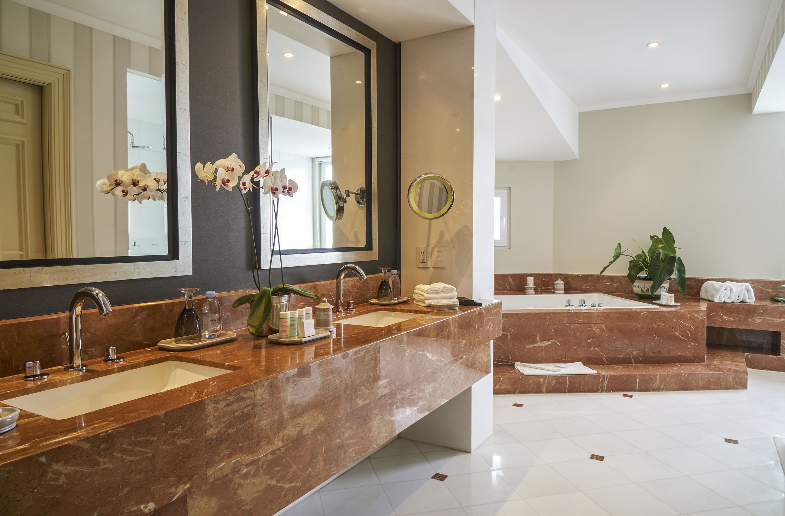 Country Club Lima Hotel by null