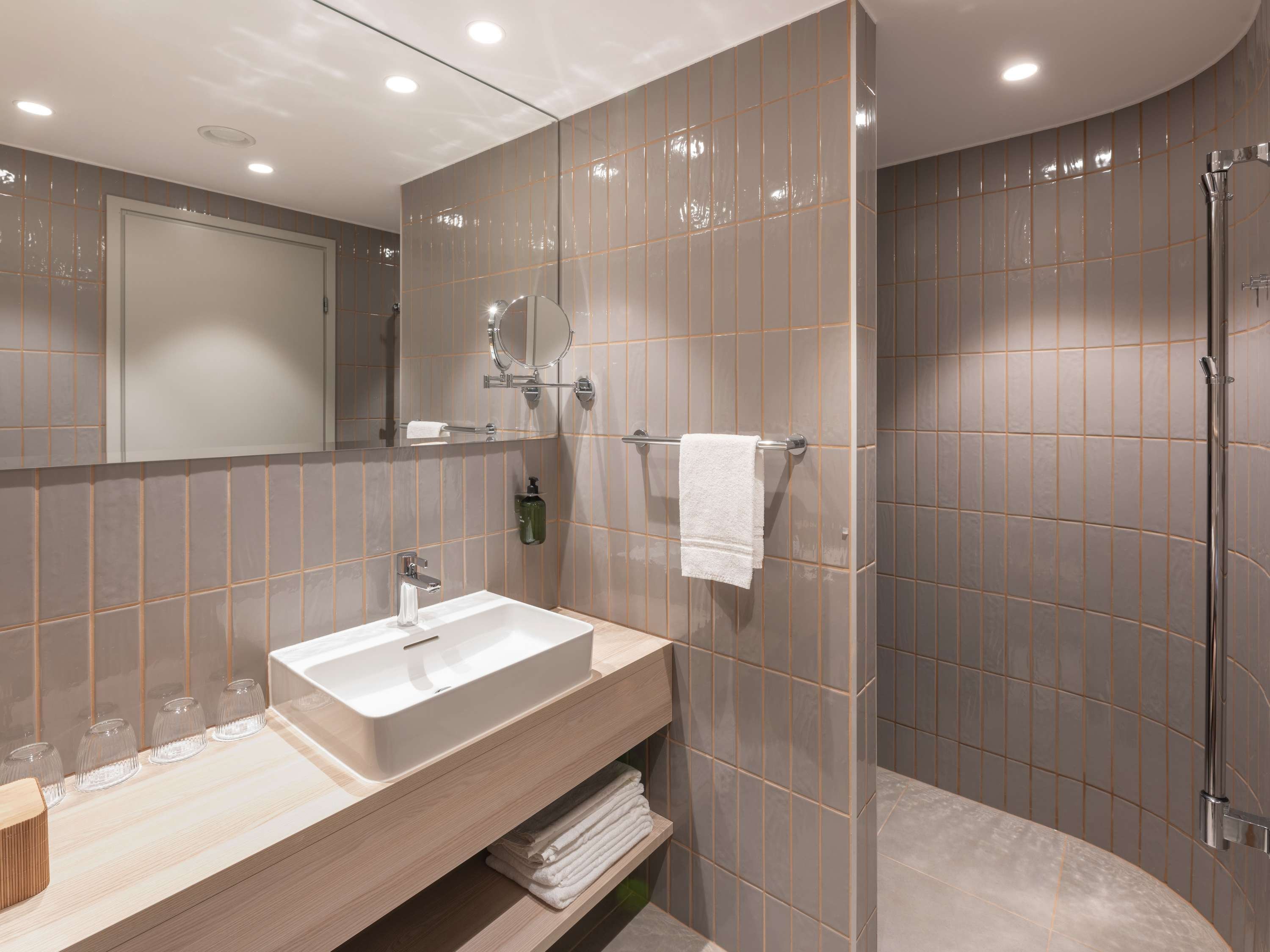 Oru Hub Hotel Tallinn - Handwritten Collection by null