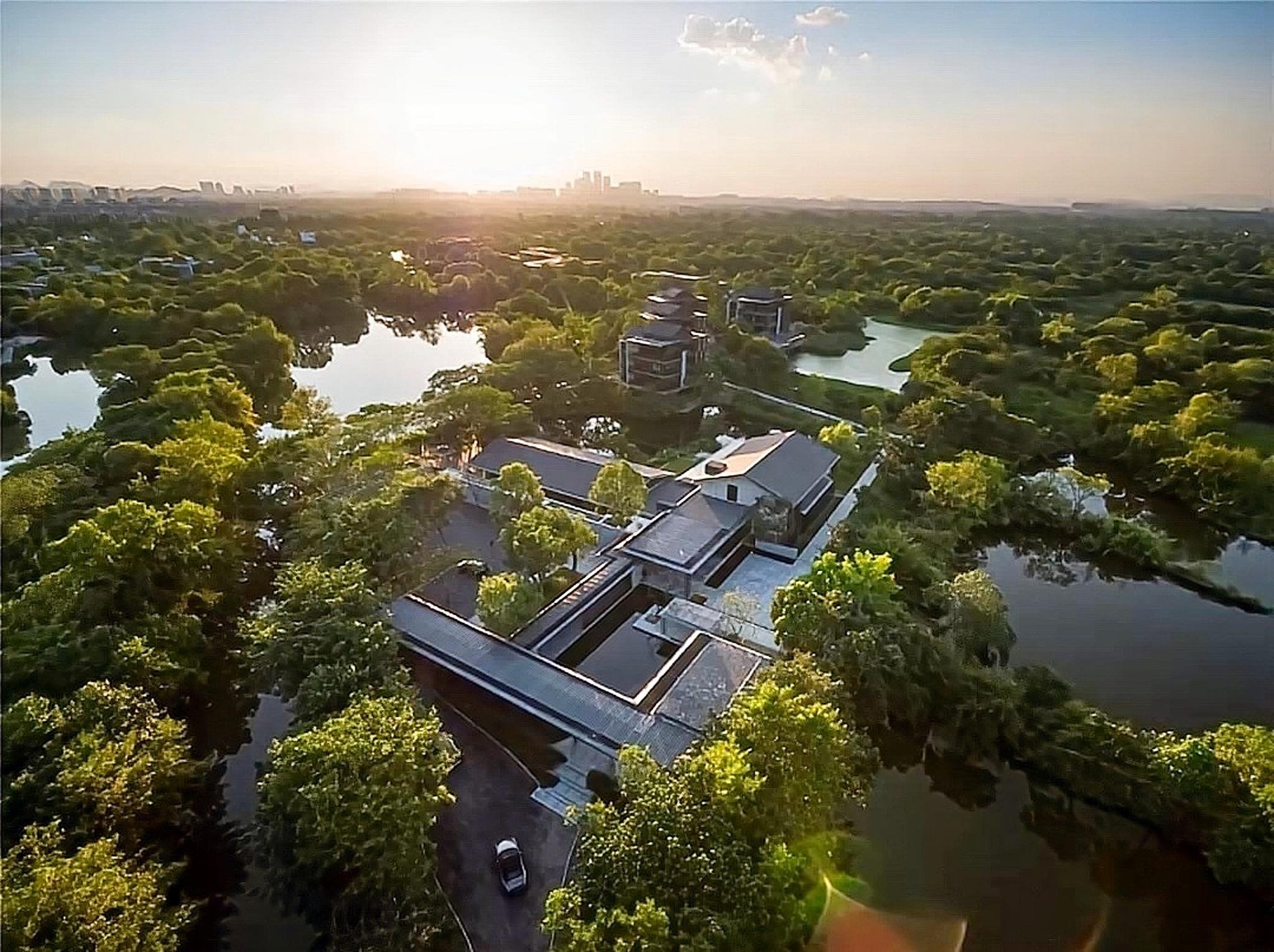 MUH SHOOU XIXI HOTEL by null