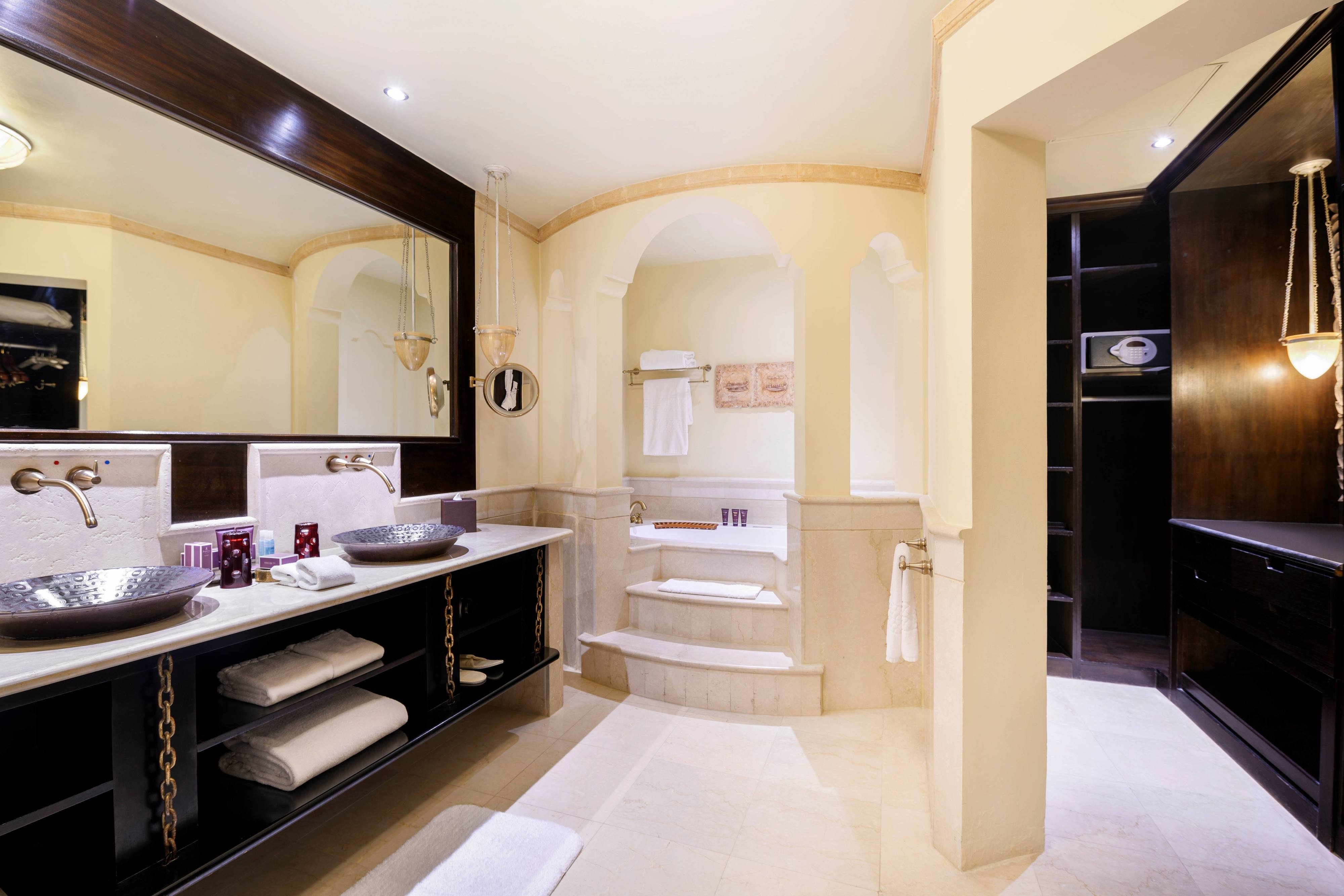 Sharq Village & Spa, a Ritz-Carlton Hotel by null
