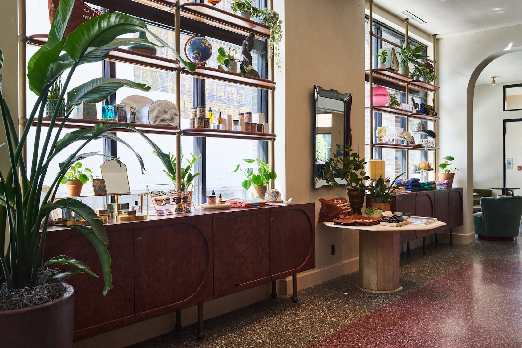 Hotel Genevieve by null