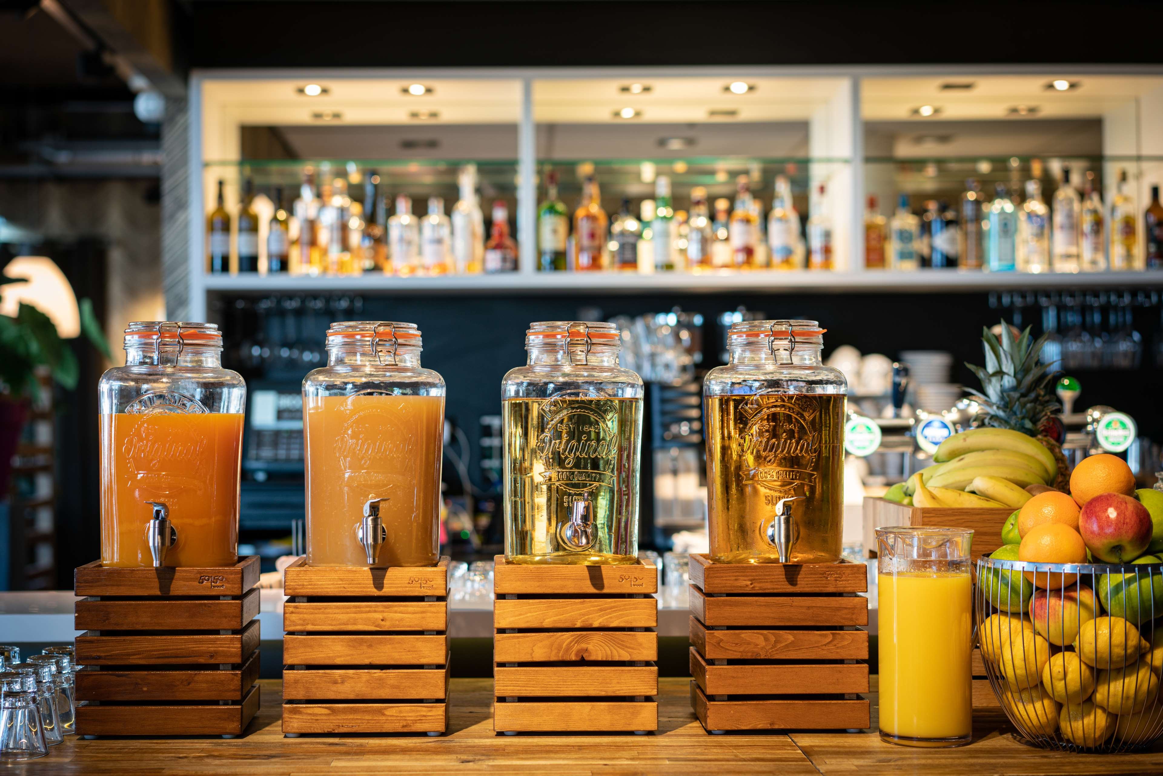 DoubleTree by Hilton Amsterdam - NDSM Wharf by null