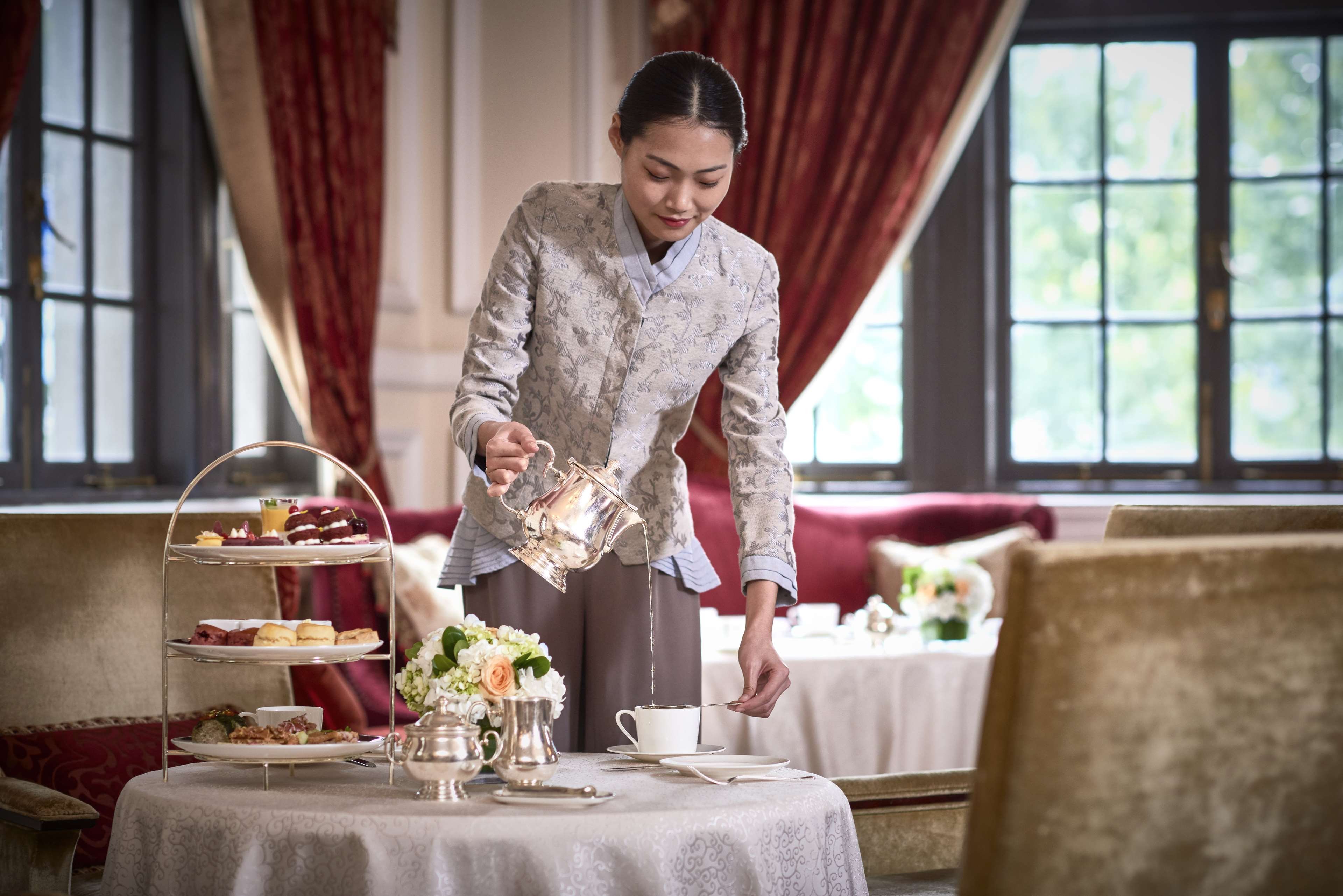 Waldorf Astoria Shanghai on the Bund by Google