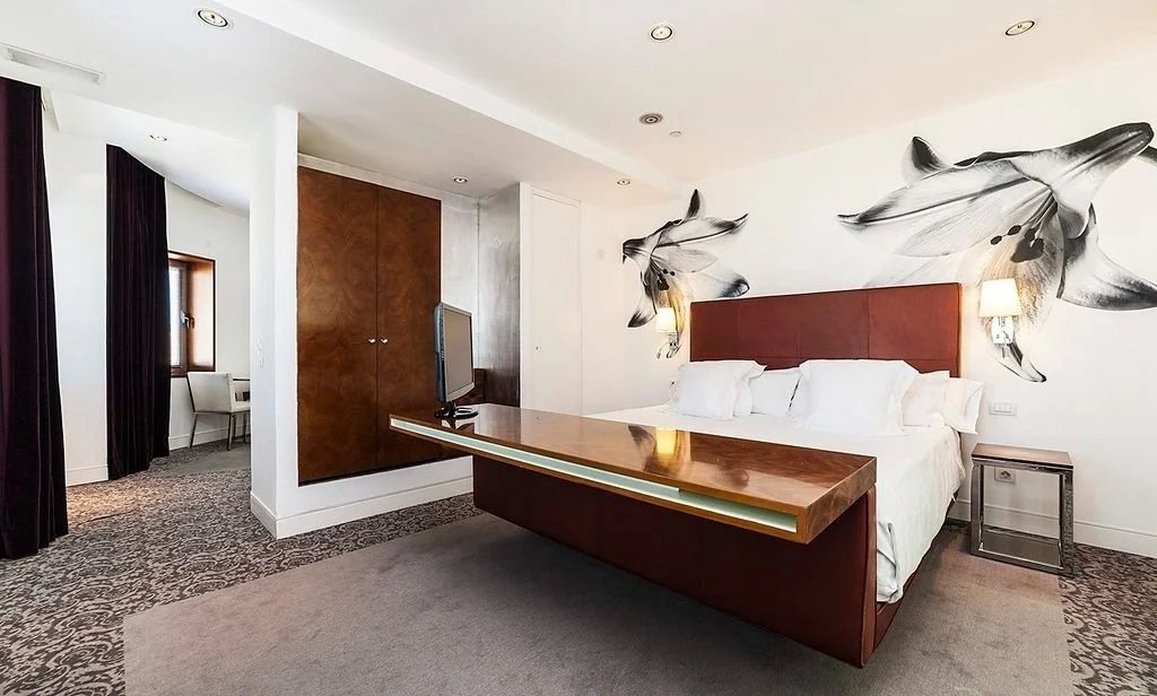 Palacio Avenida Palma by null