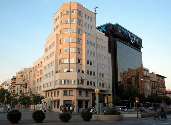 Palacio Avenida Palma by null