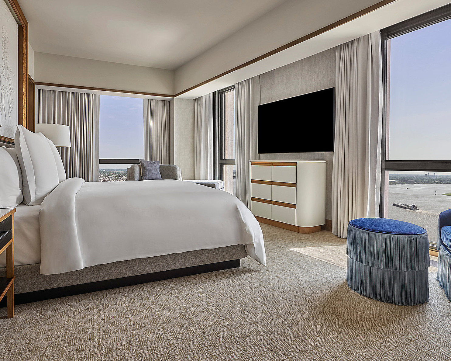 Four Seasons Hotel New Orleans by null