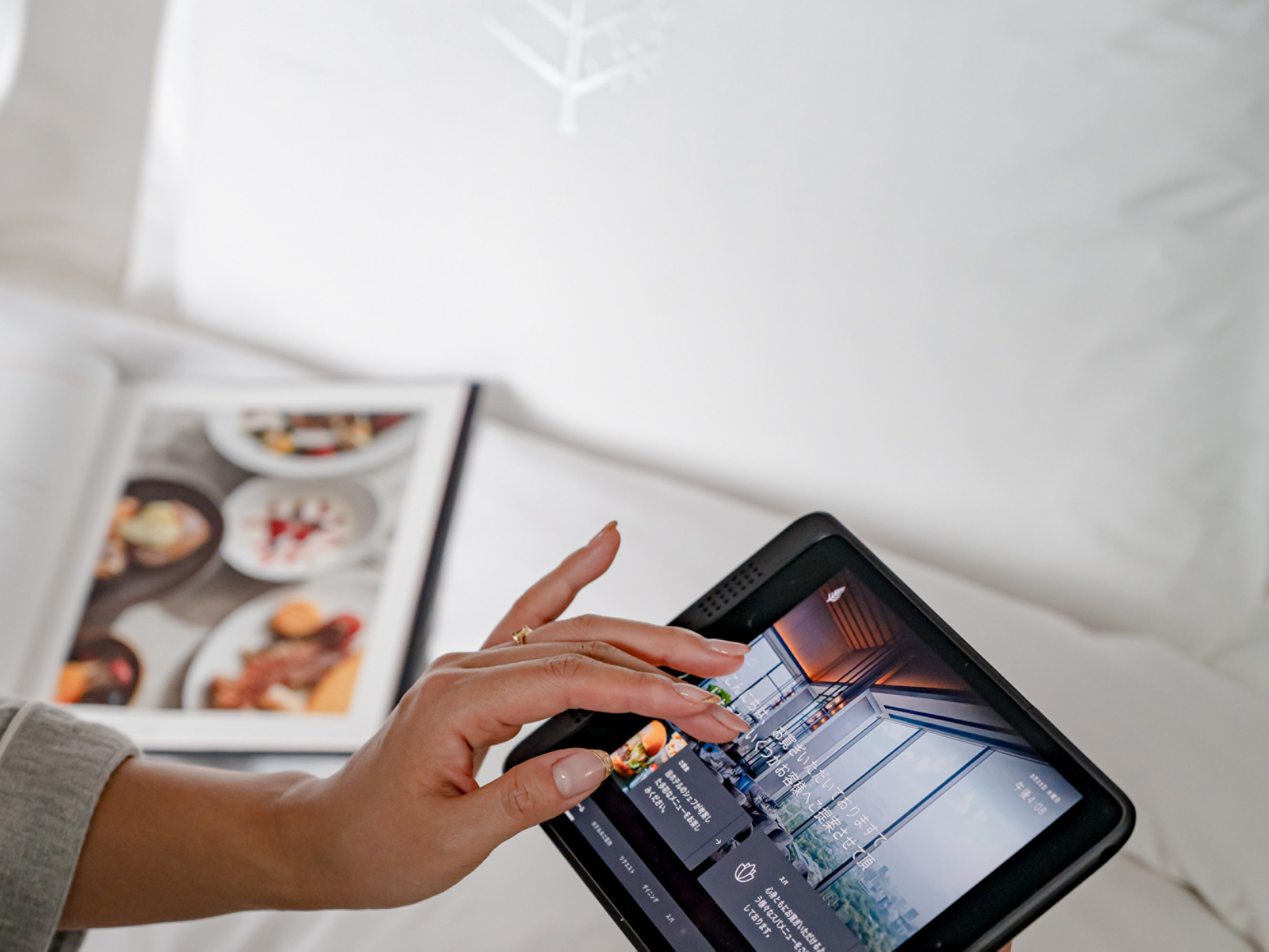 Four Seasons Hotel Tokyo at Otemachi by null