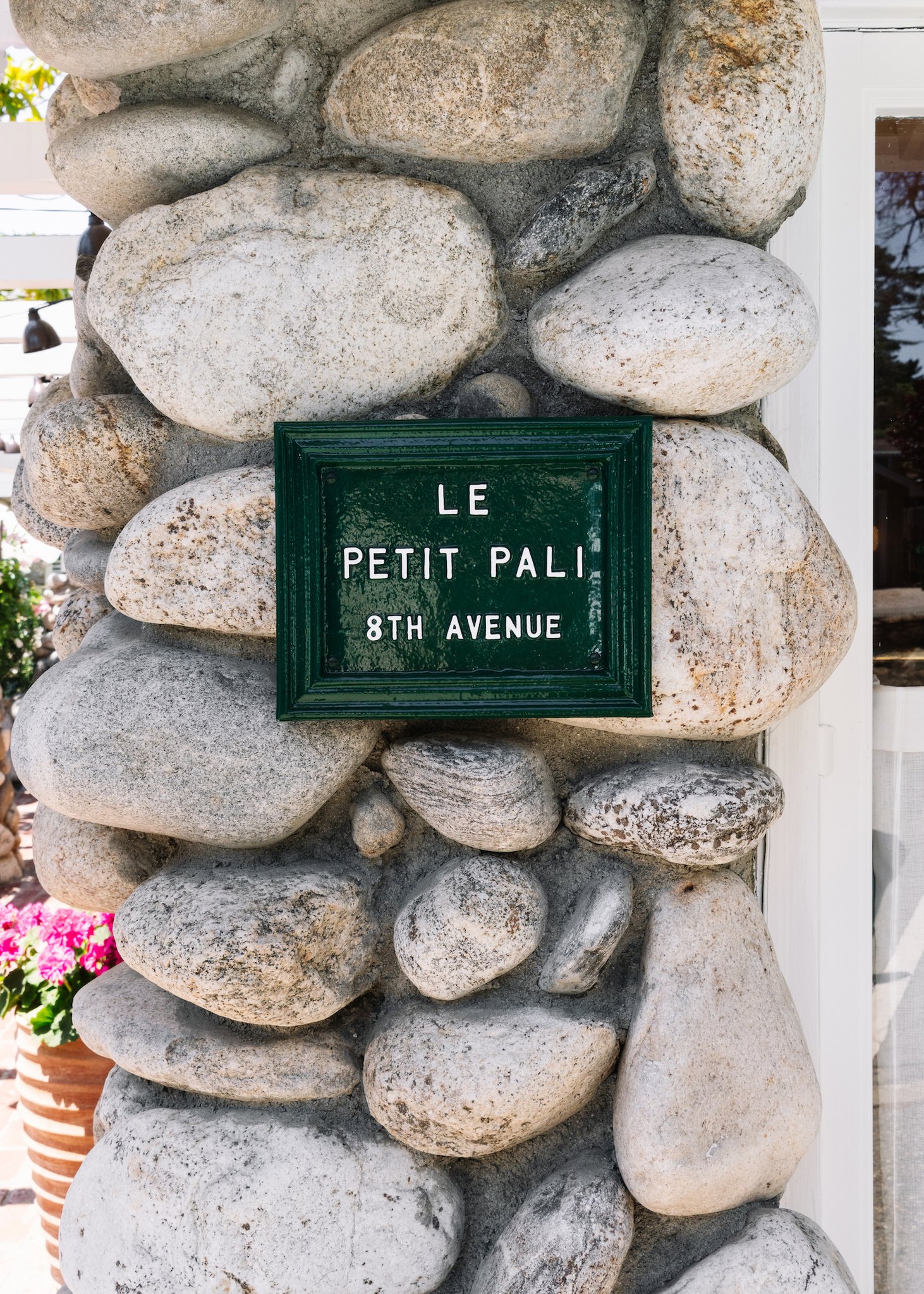 Le Petit Pali at 8th Ave by null
