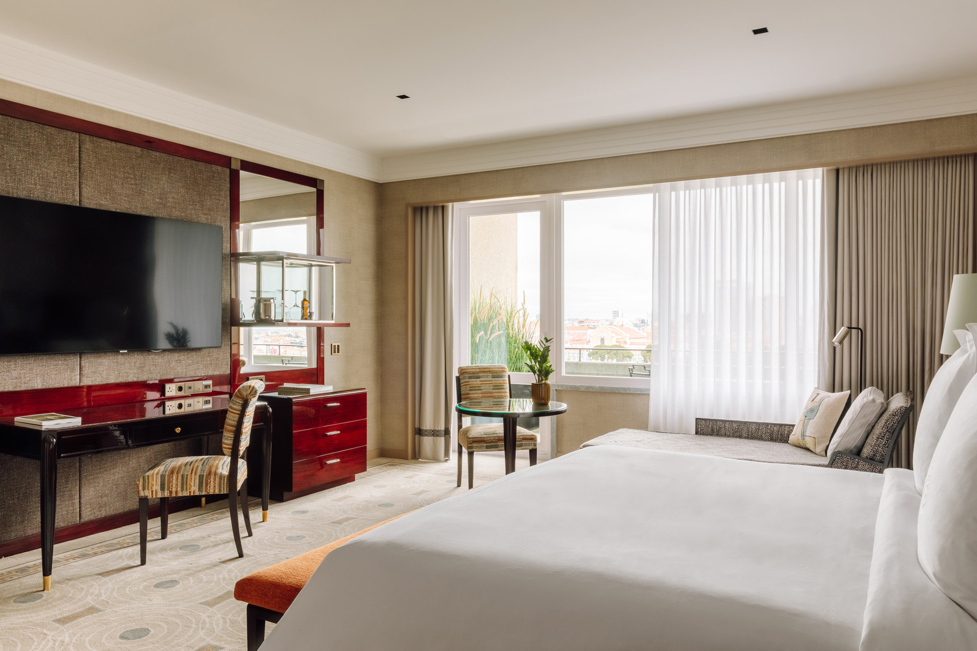 Four Seasons Ritz by null