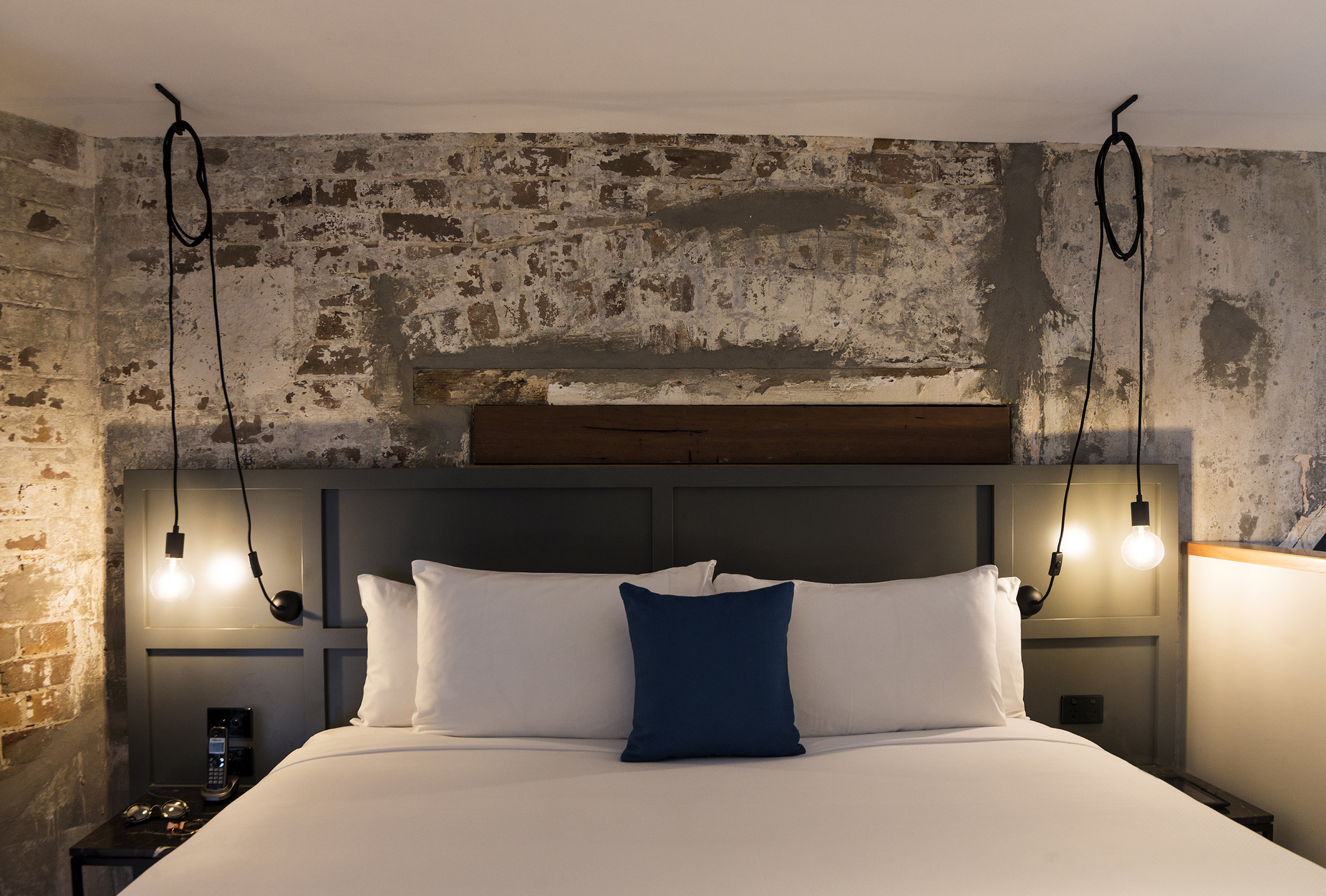 Hotel Woolstore 1888, Sydney - Handwritten Collection by null