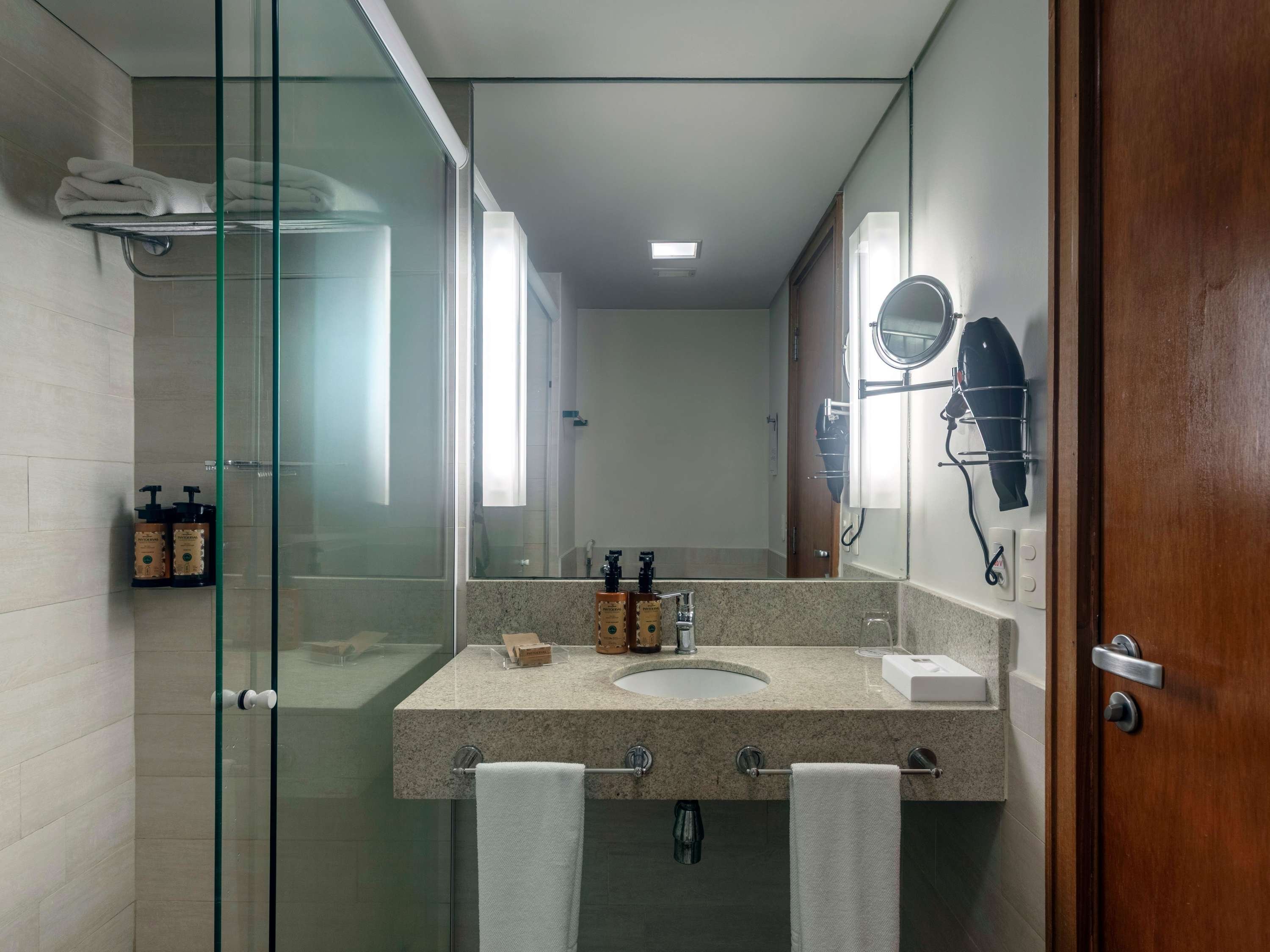 Mercure Salvador Rio Vermelho by null