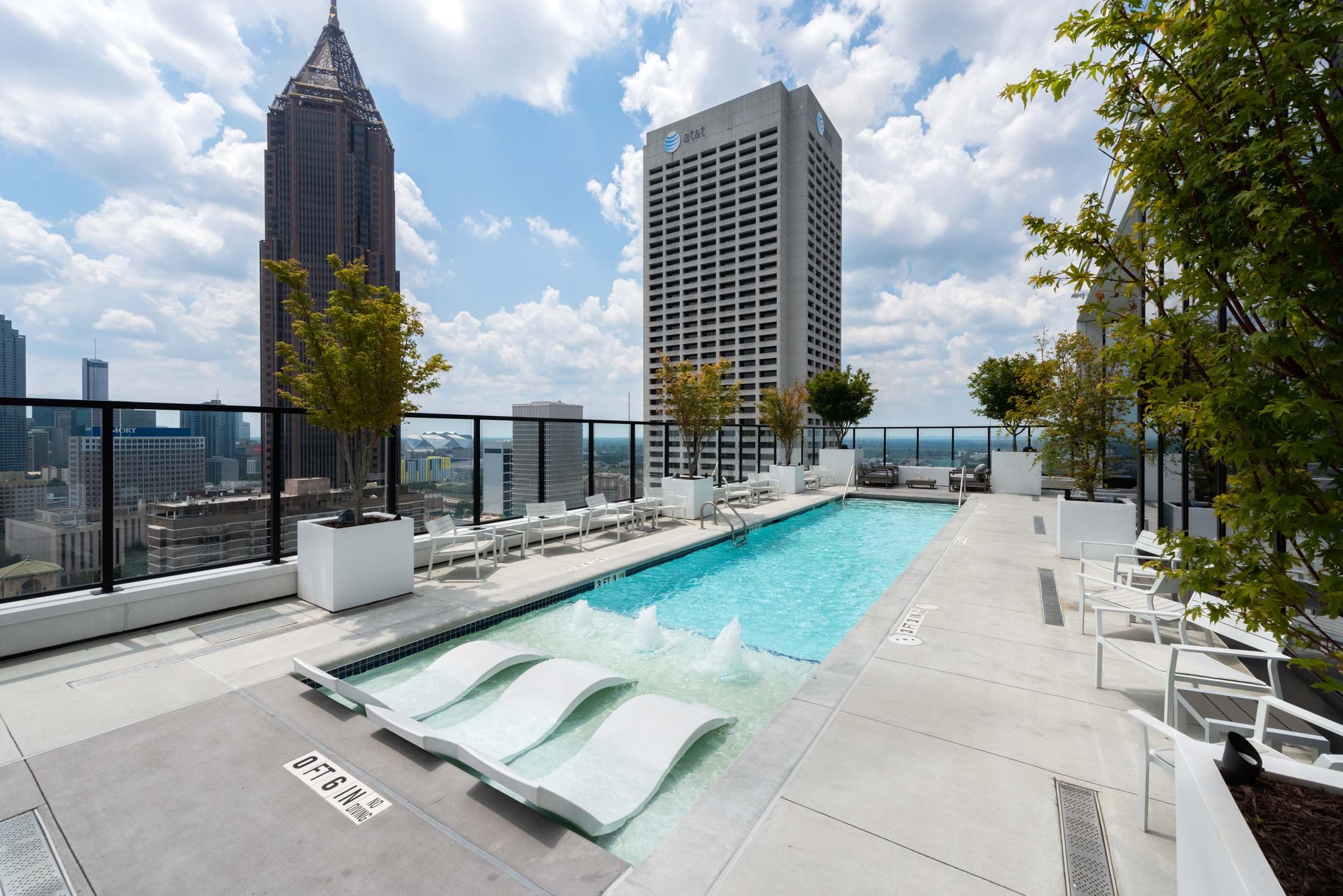 Lilli Midtown by null