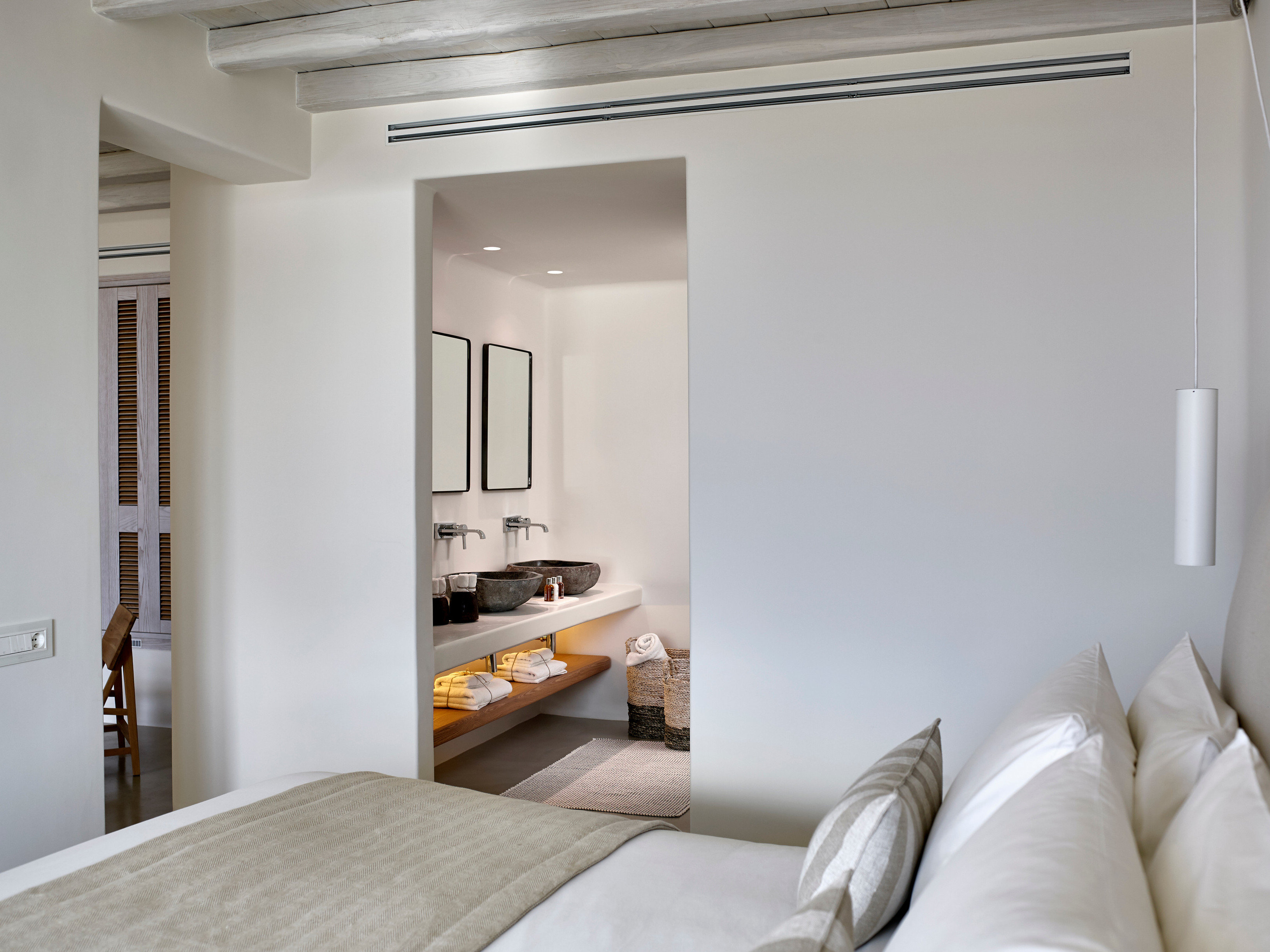 Bill & Coo Suites and Lounge by null