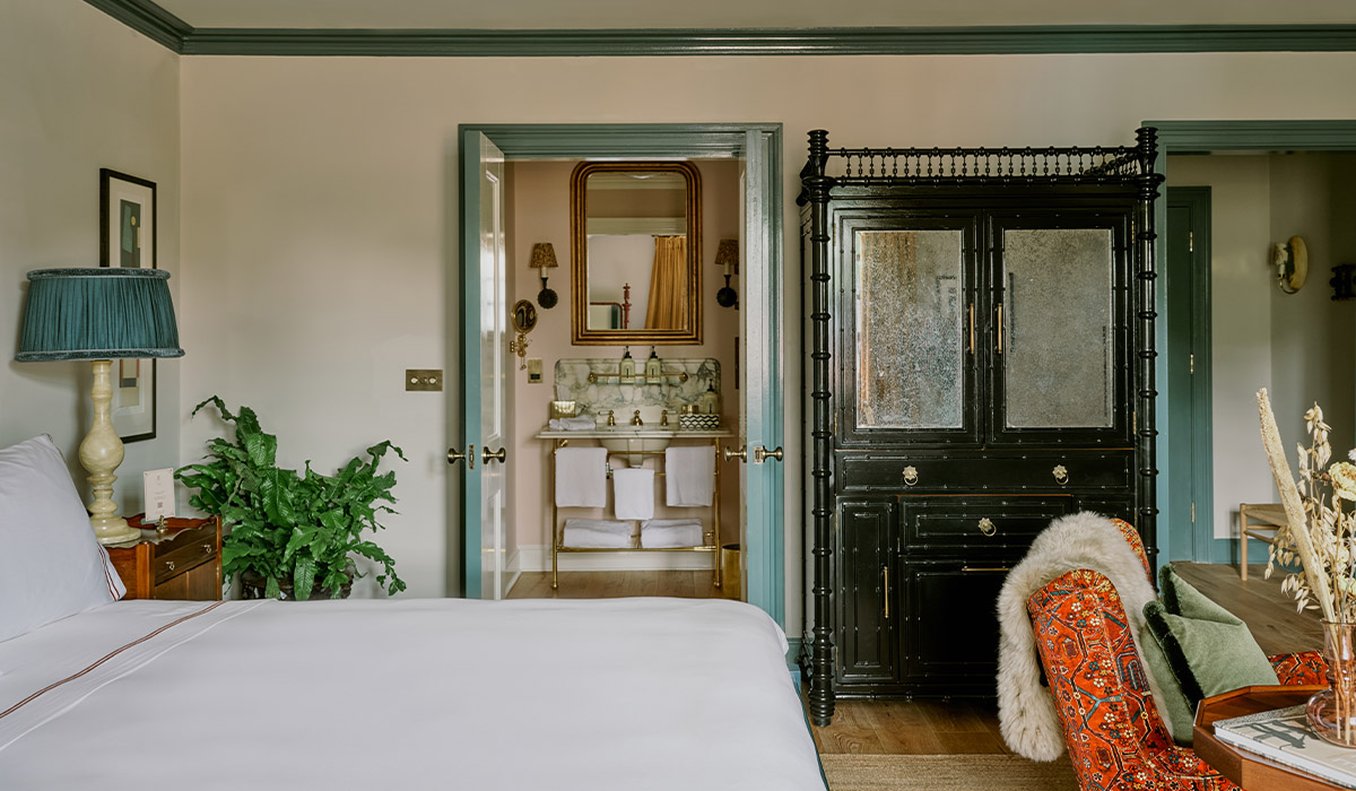 Estelle Manor by null