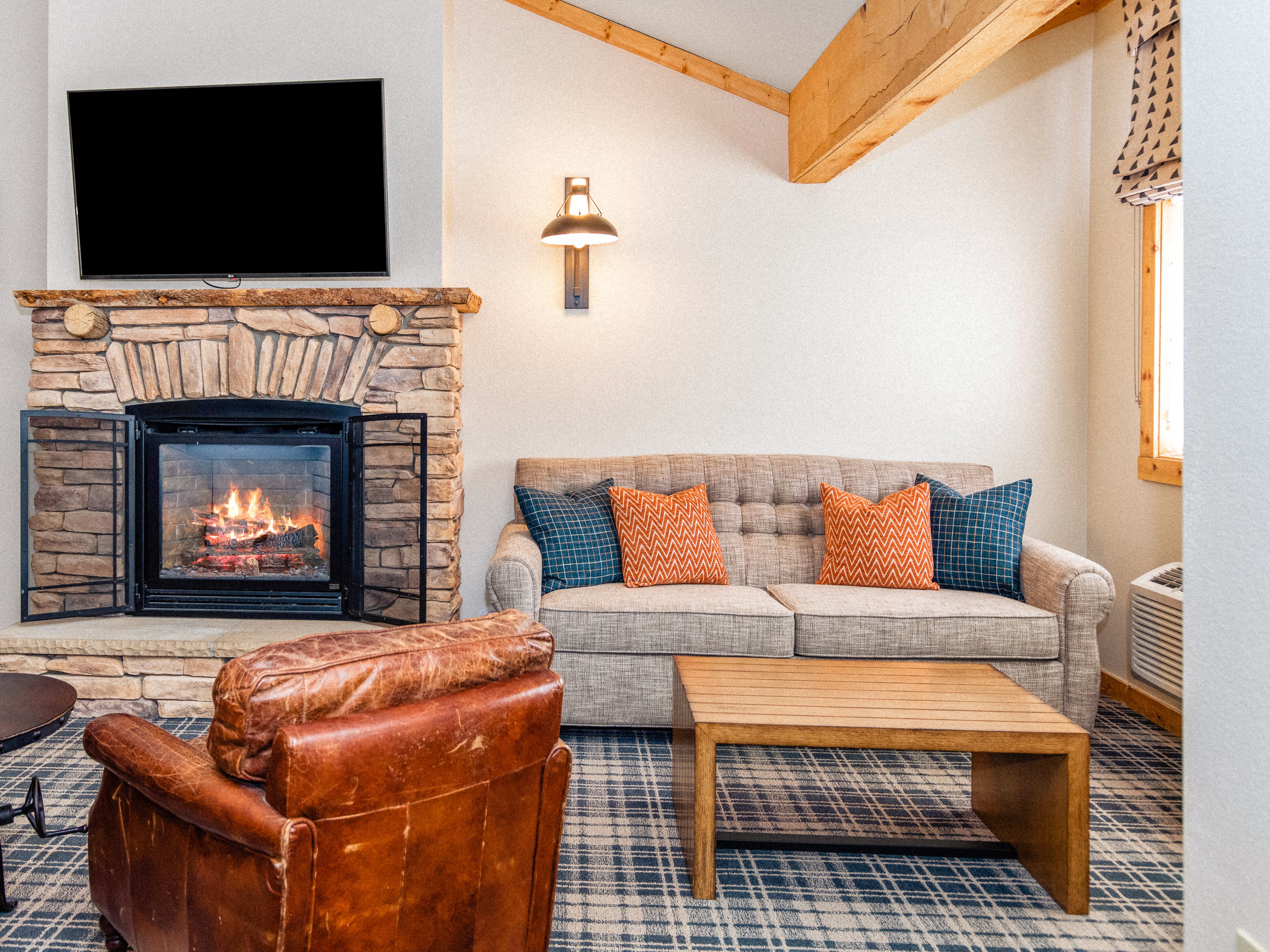 Outbound Mammoth by null