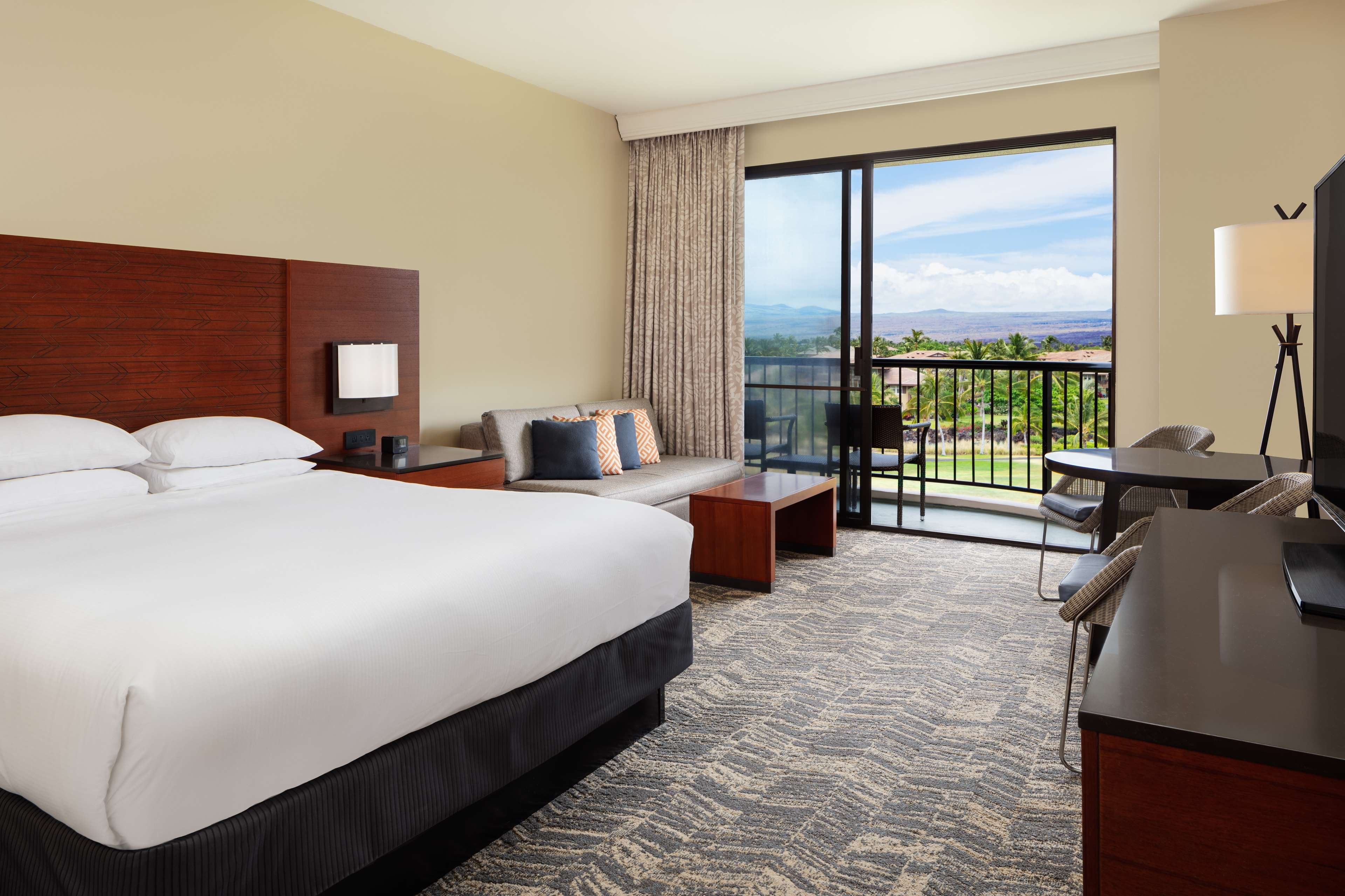 Hilton Waikoloa Village by null