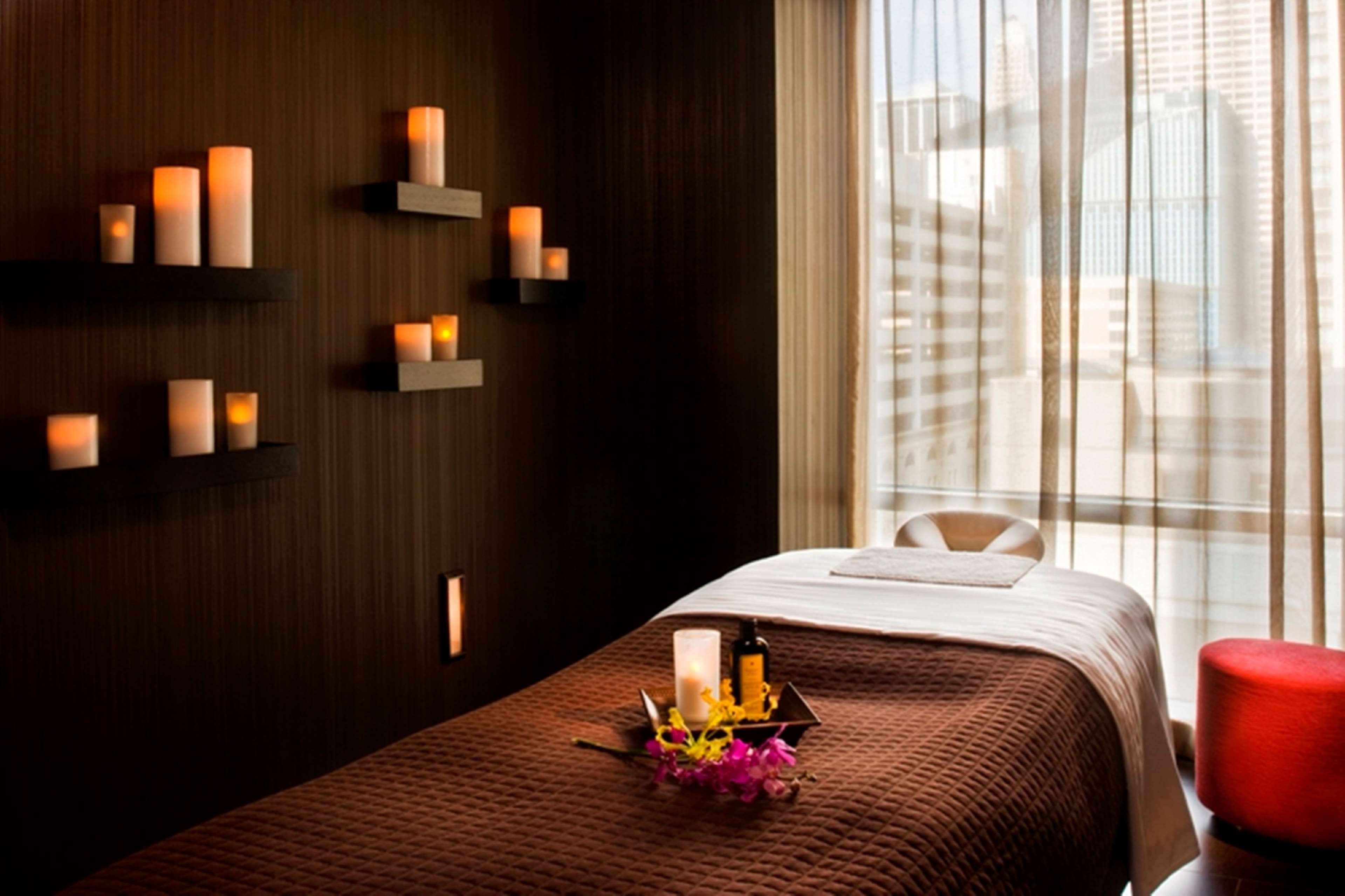 theWit Chicago, a Hilton Hotel by null