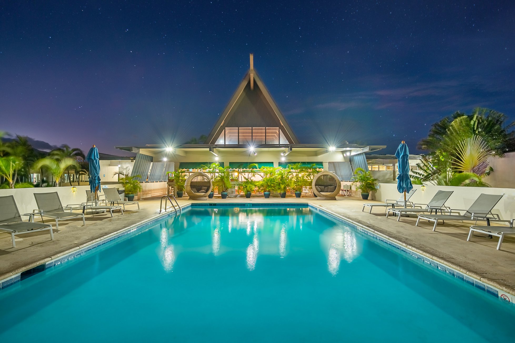 Maui Beach Hotel by null