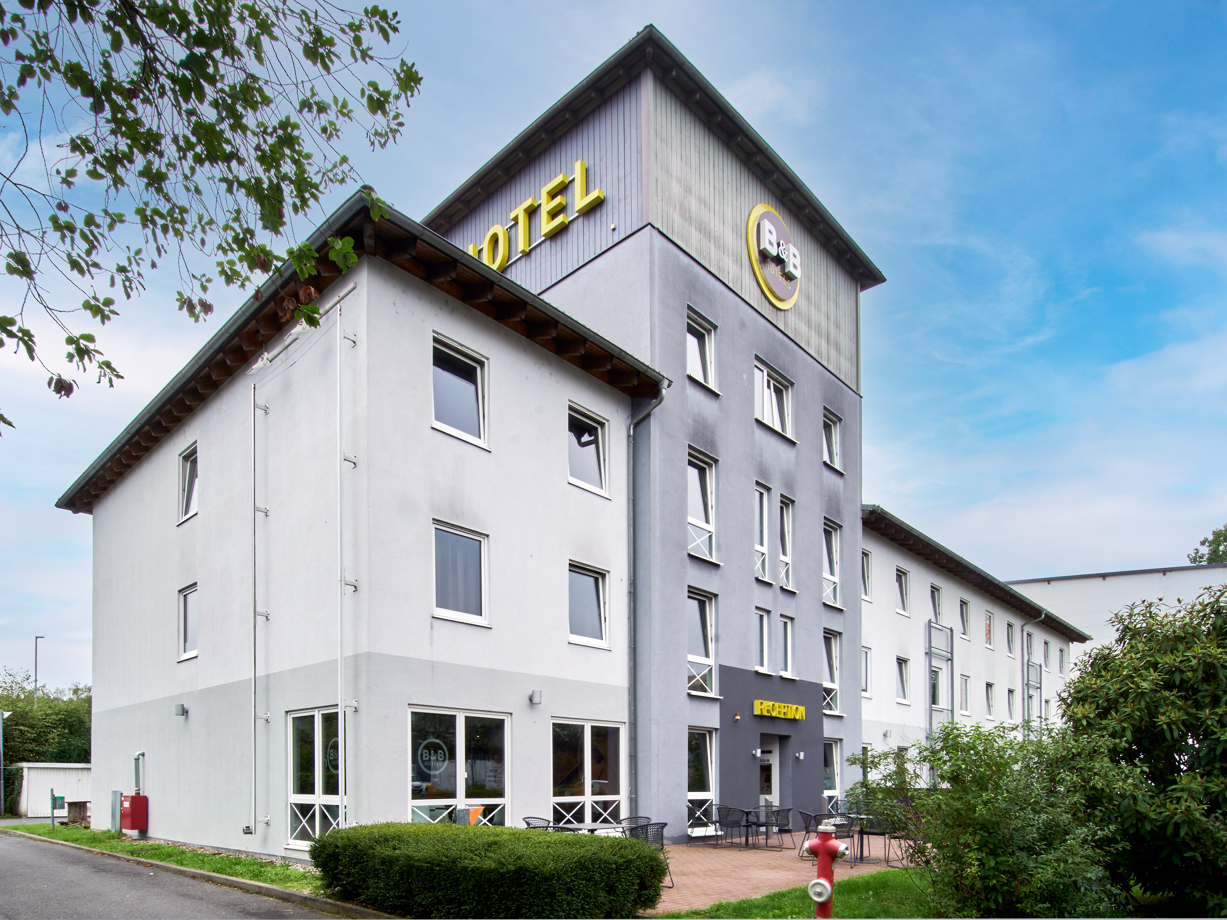 B&B HOTEL Offenbach-Süd image