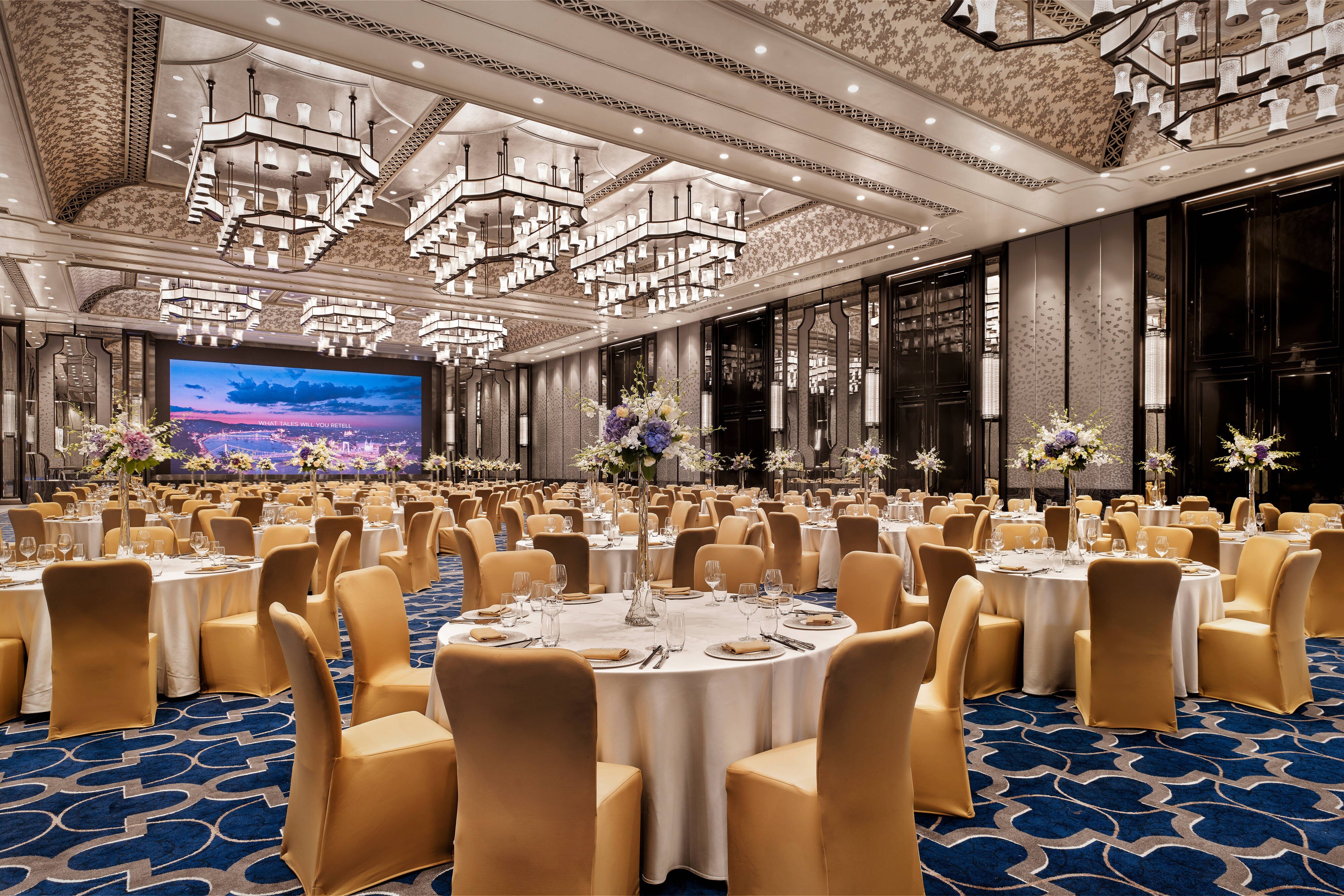 The Ritz Carlton Hotel Guangzhou by null