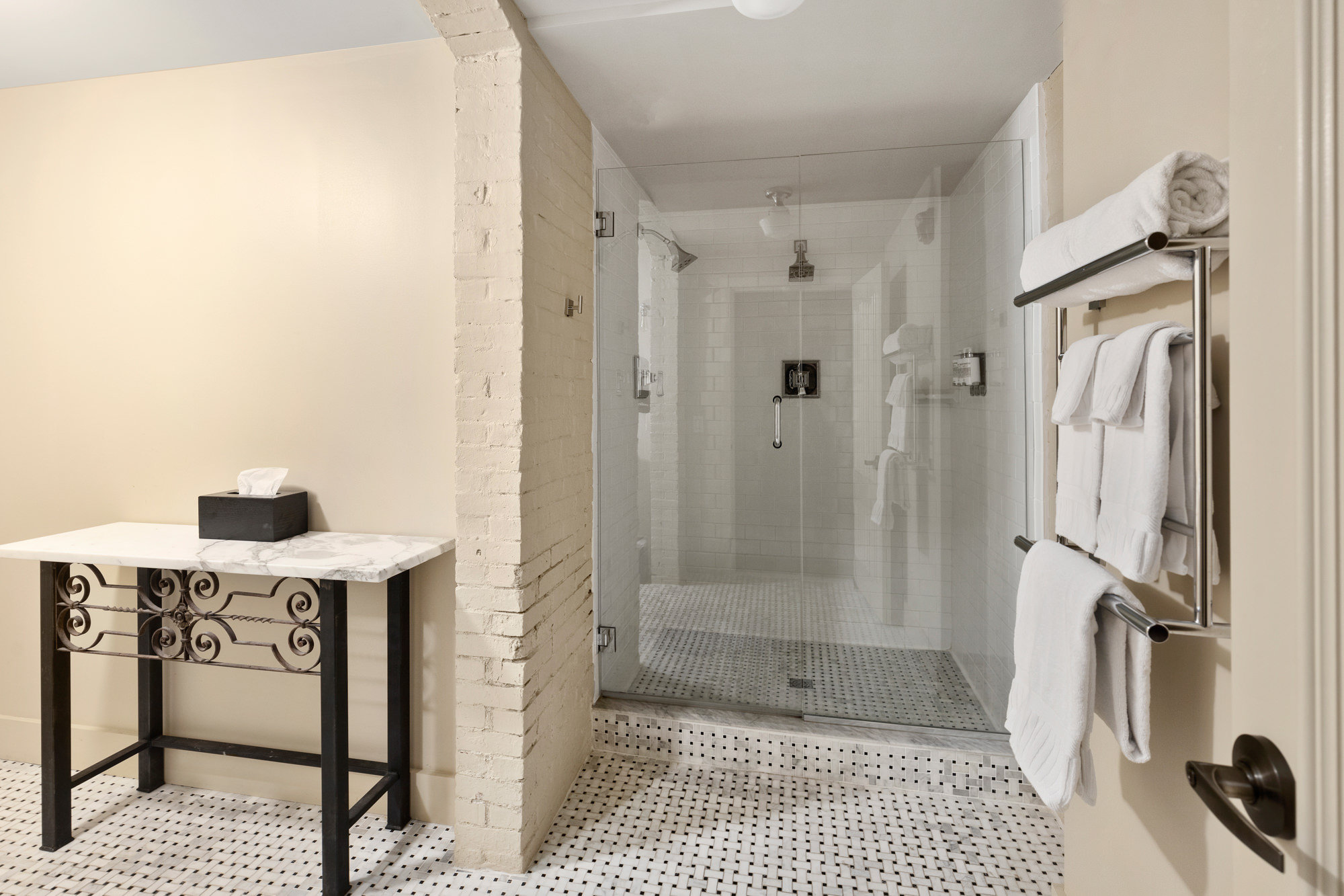 The Francis Hotel by null