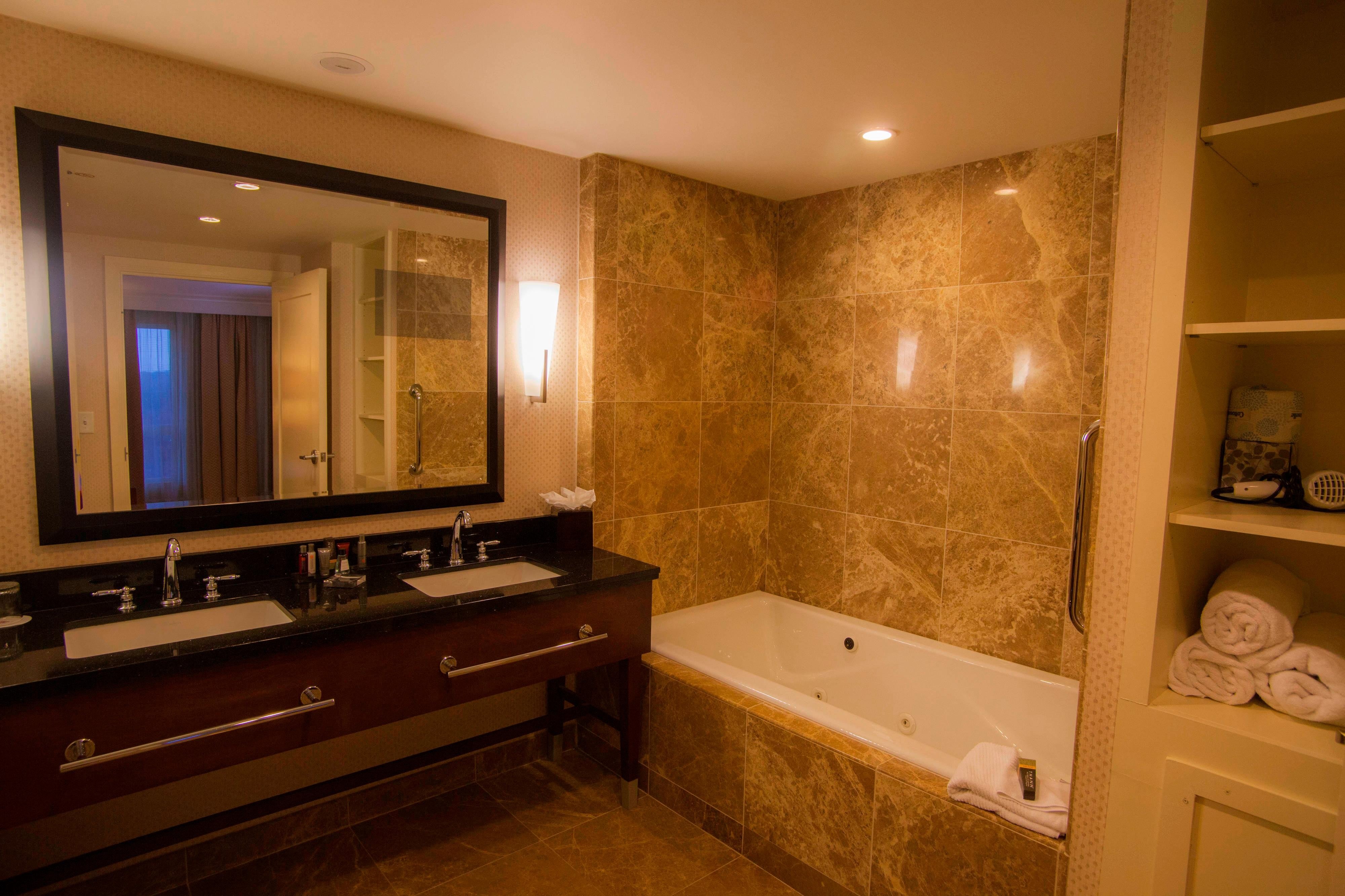 Macon Marriott City Center by null