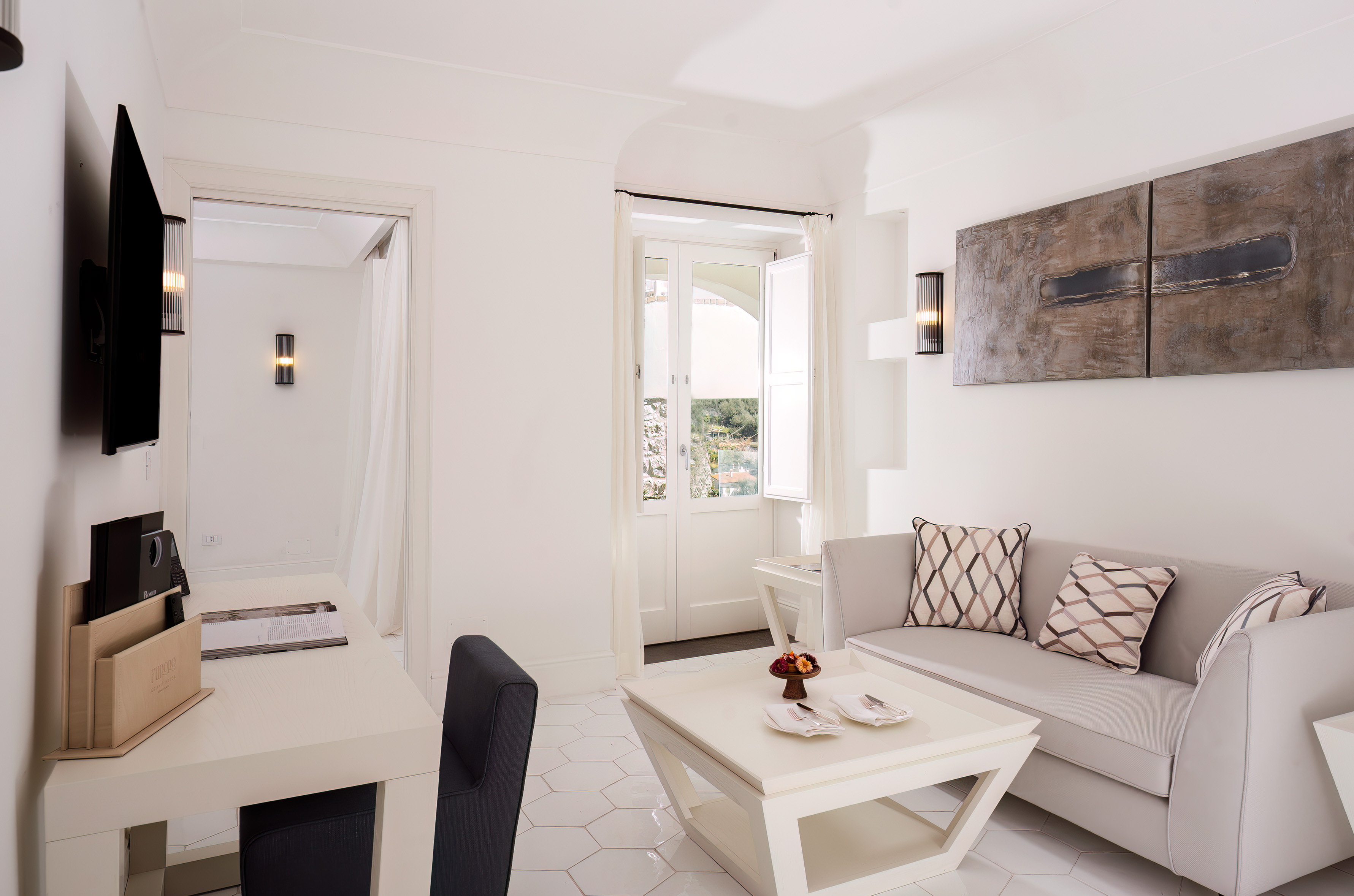 Furore Grand Hotel by null