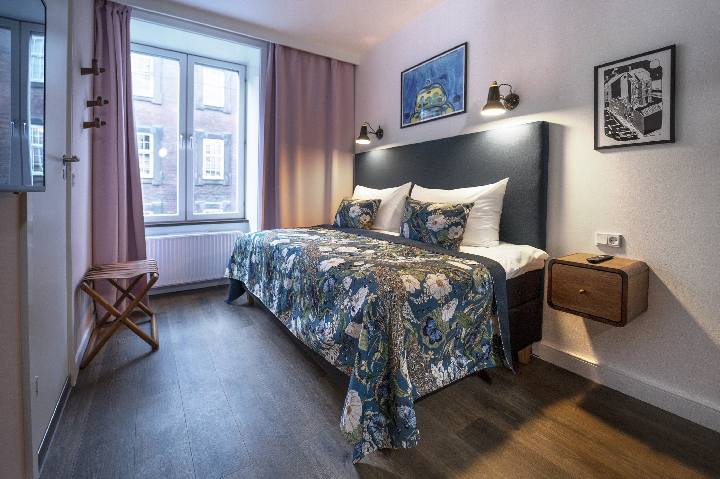 h27 (Formerly First Hotel Twentyseven) by null