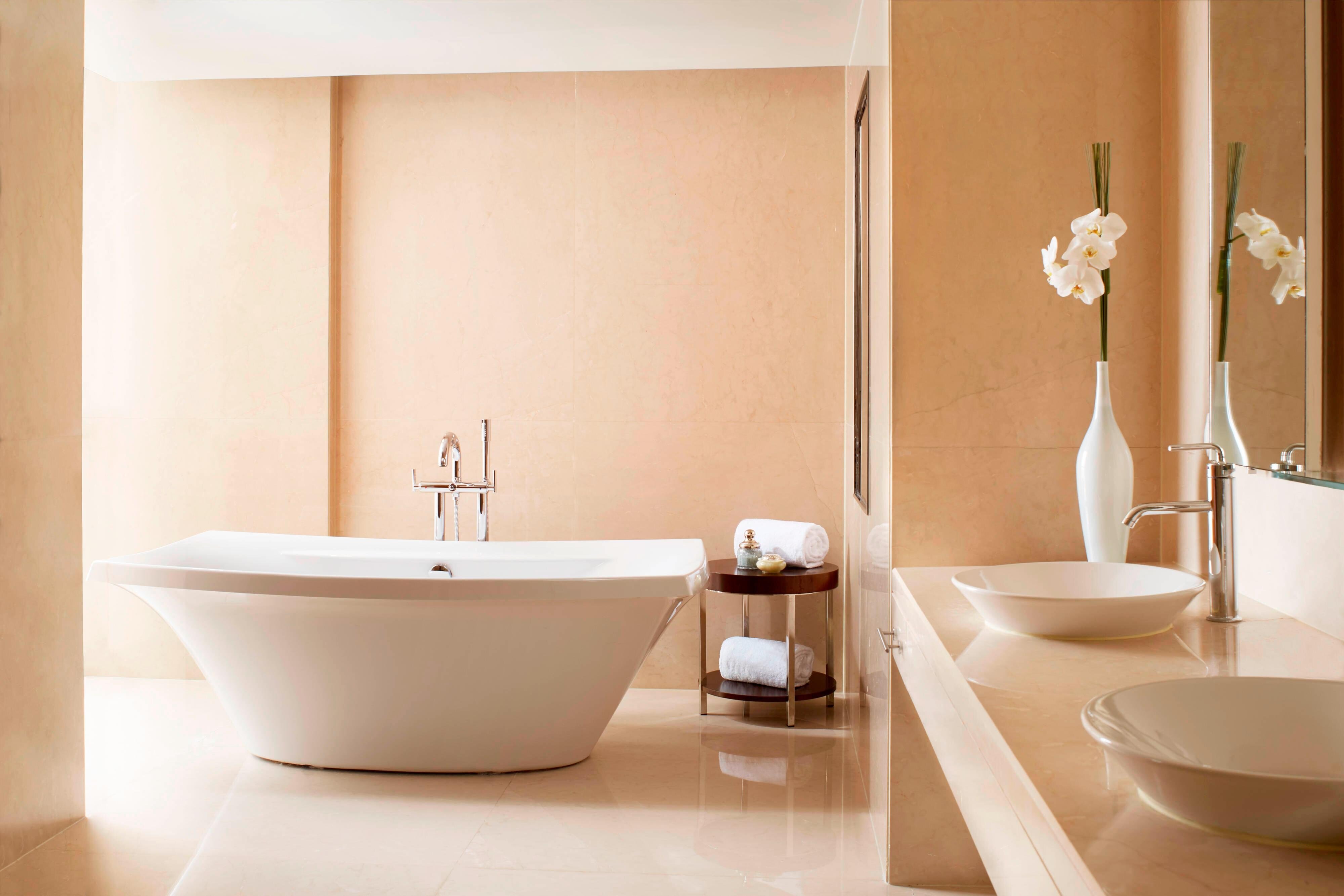 The Portman Ritz-Carlton, Shanghai by null