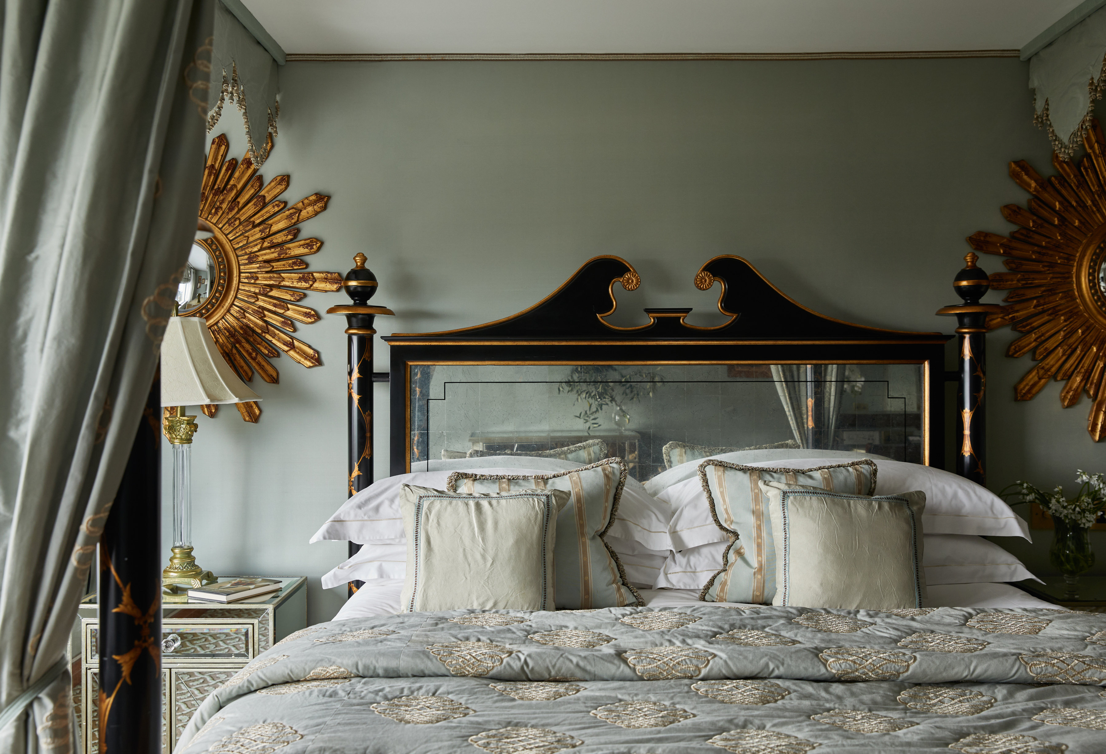 The Duke of Richmond Hotel by null