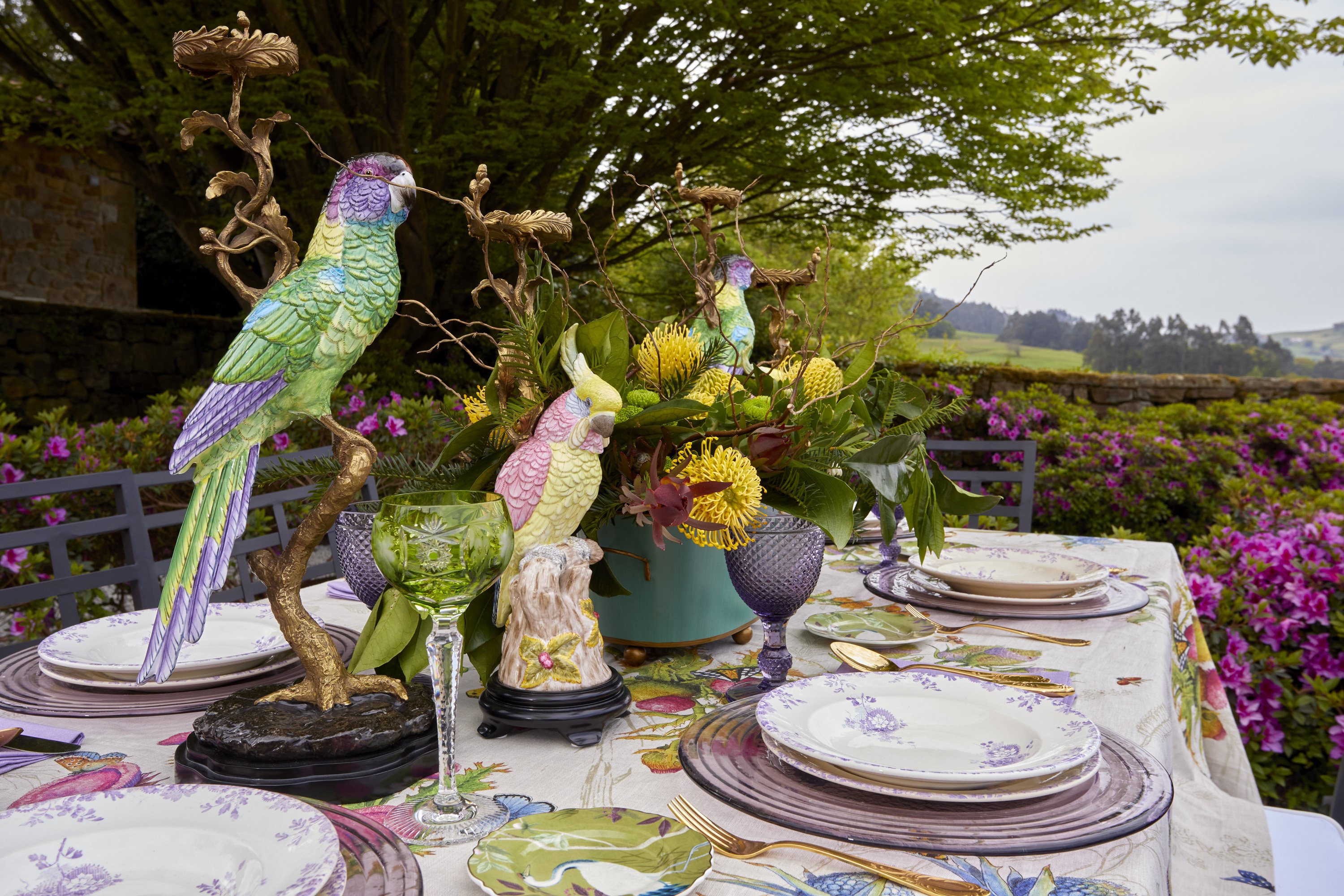 Helguera Palacio Boutique Antique by null