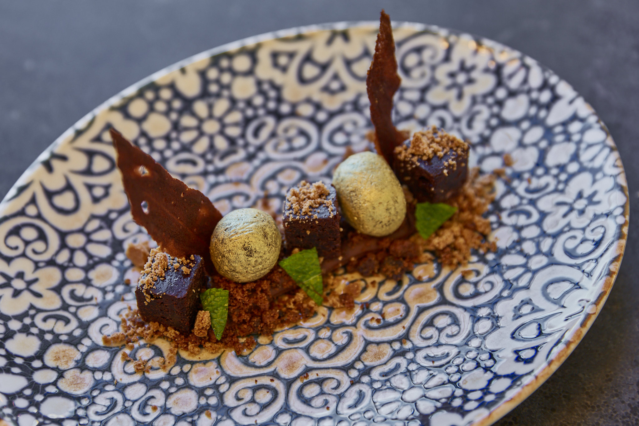 Helguera Palacio Boutique Antique by null