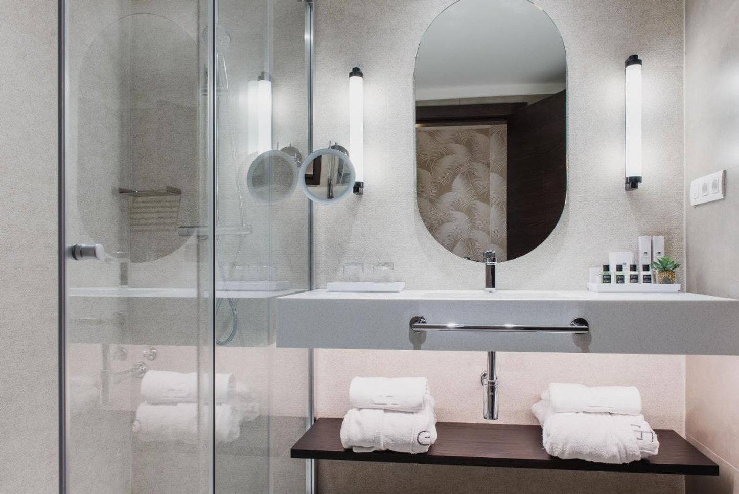 Hotel Molina Lario by null