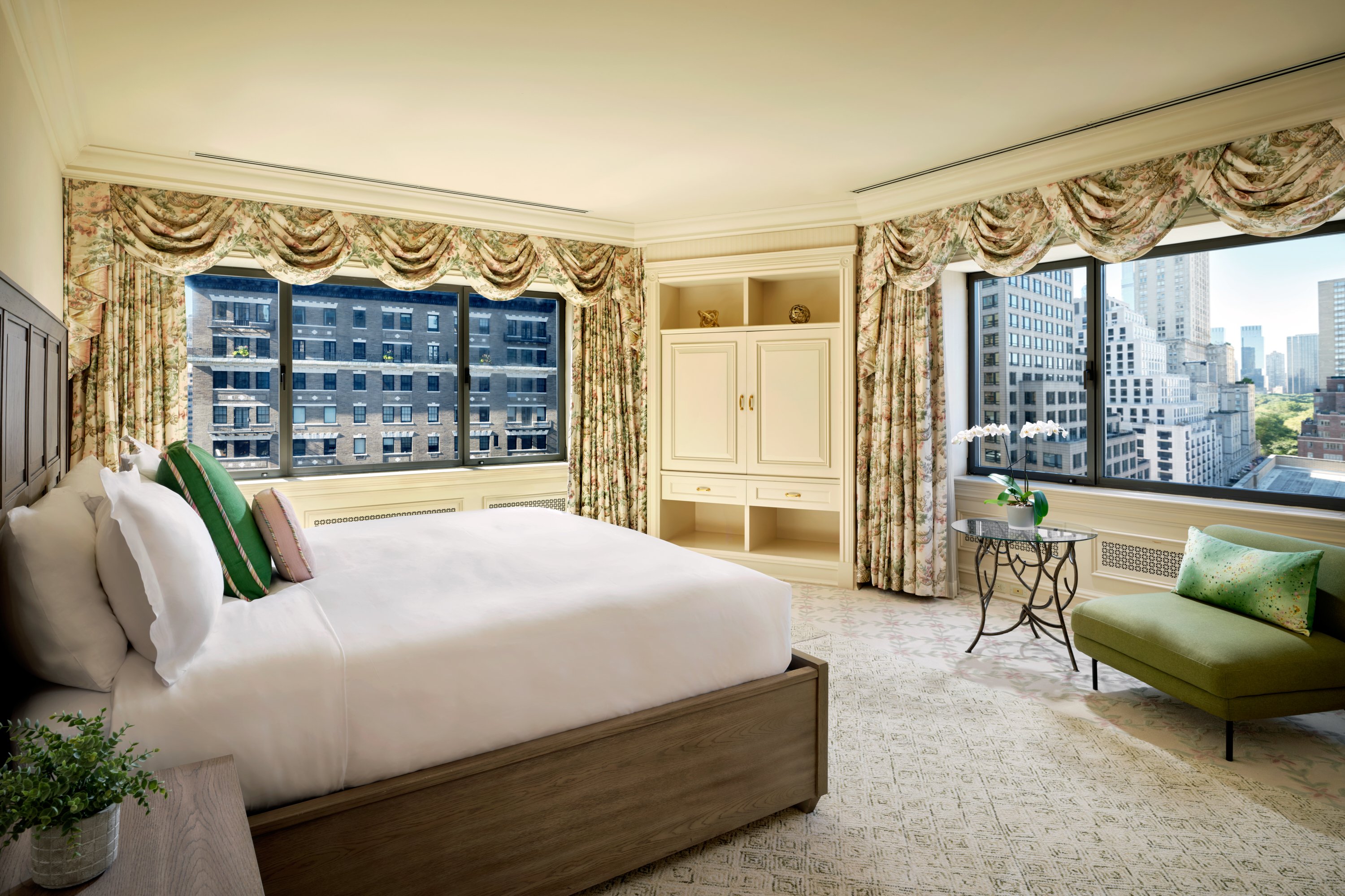 Loews Regency New York by null