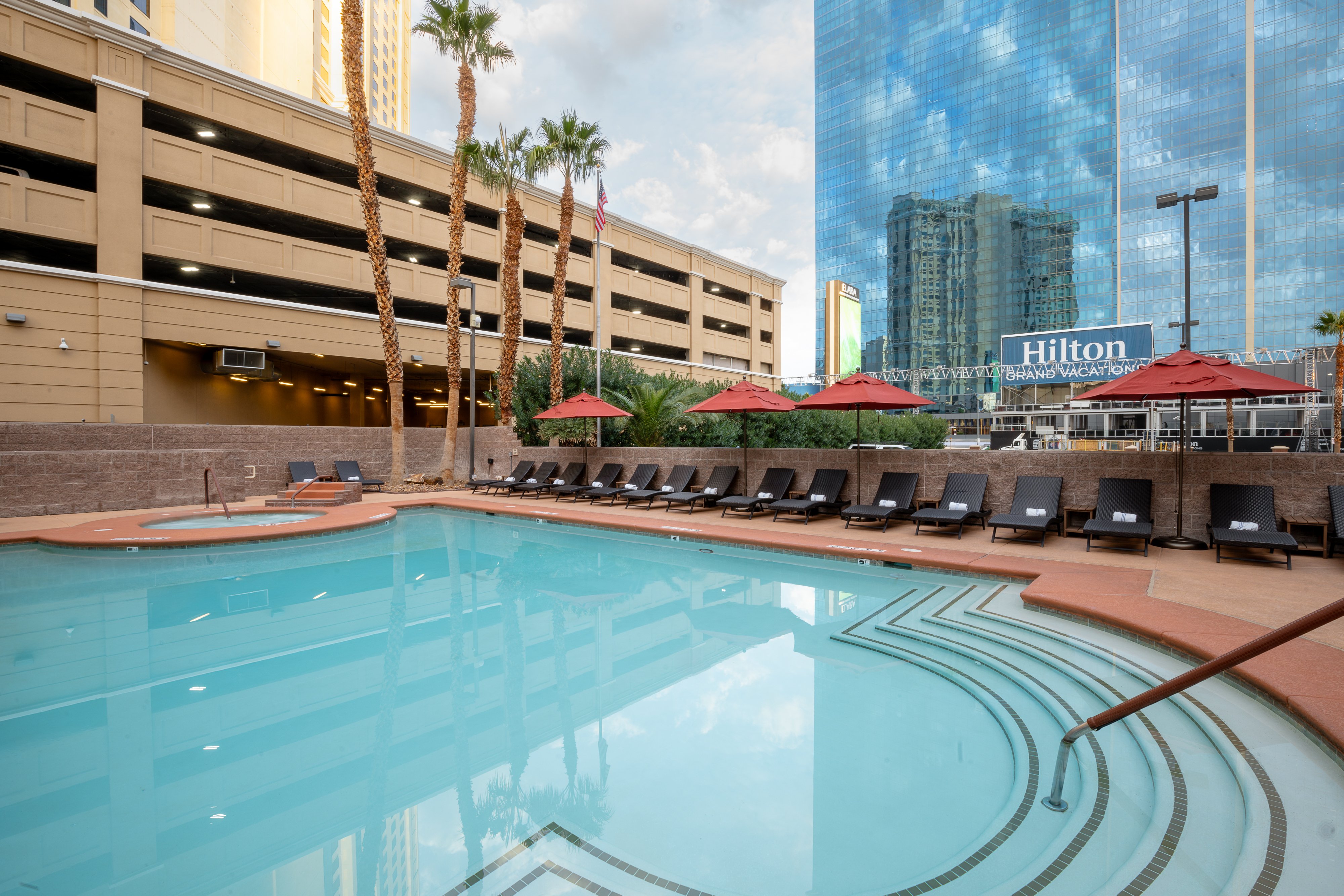 The Carriage House by null