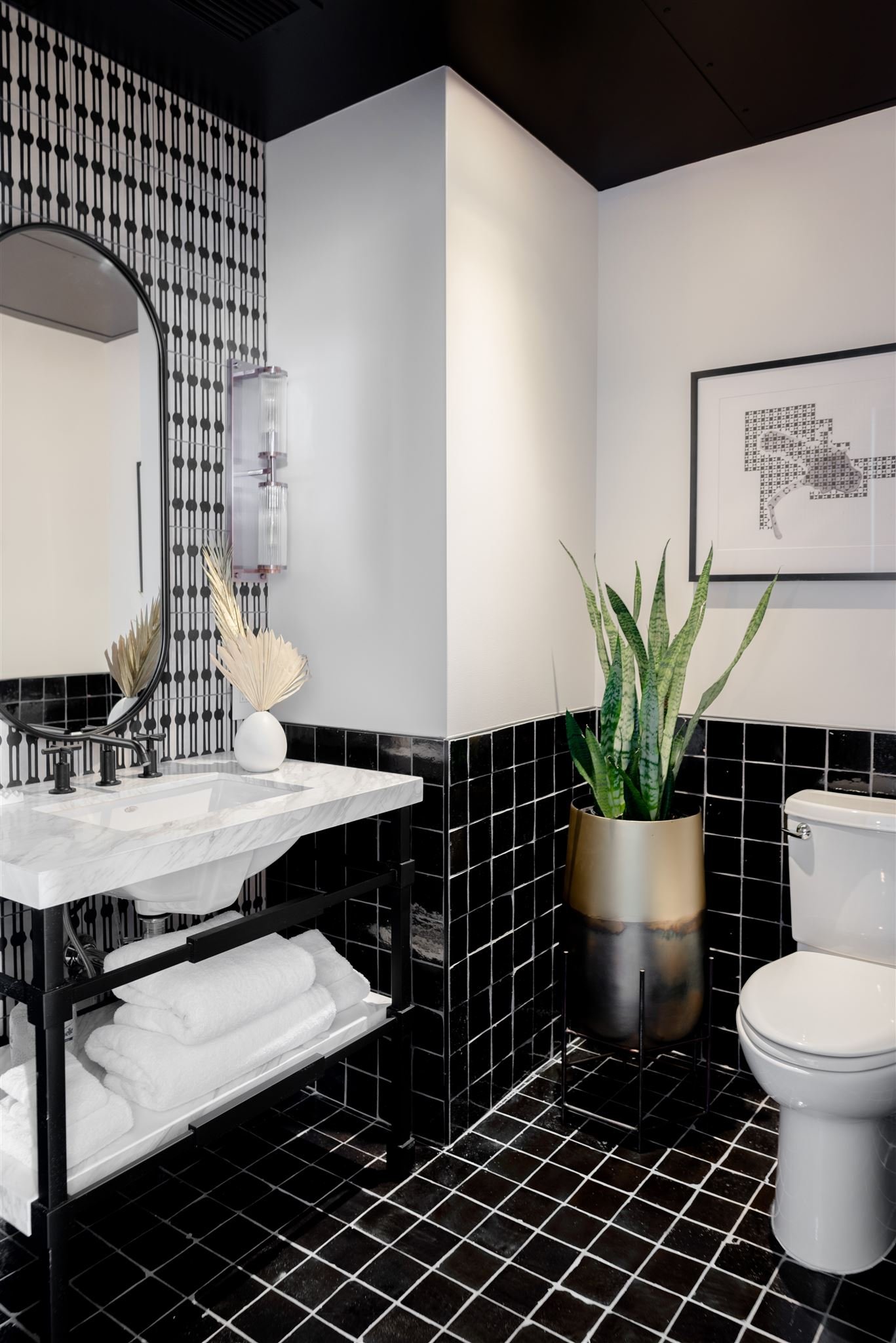 Surety Hotel, Autograph Collection by null