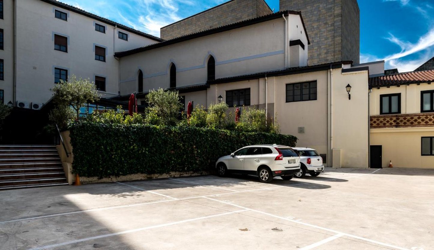 Pamplona Catedral Hotel by null