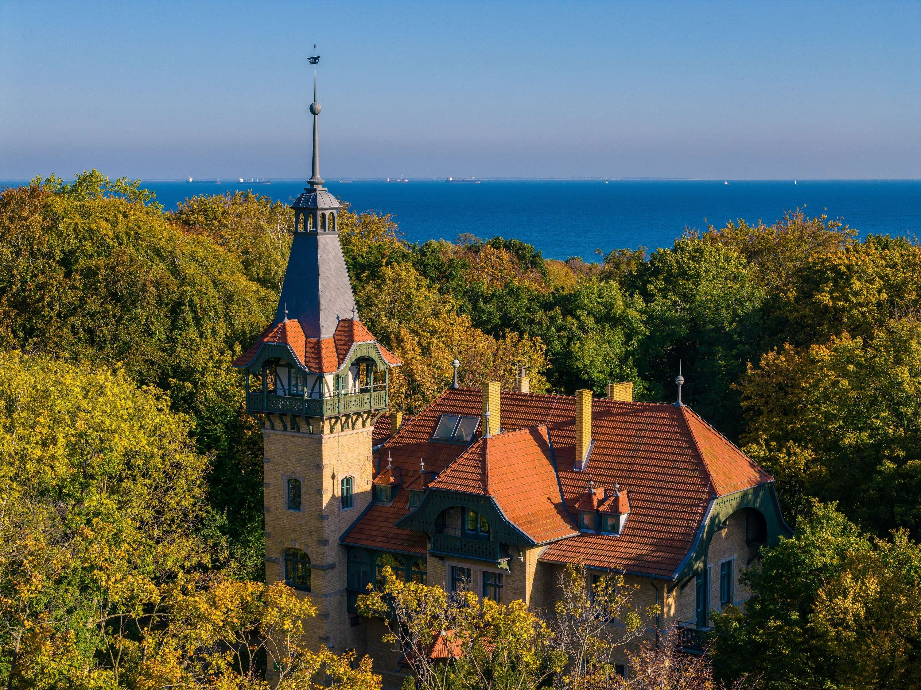 Hotel Rezydent by null