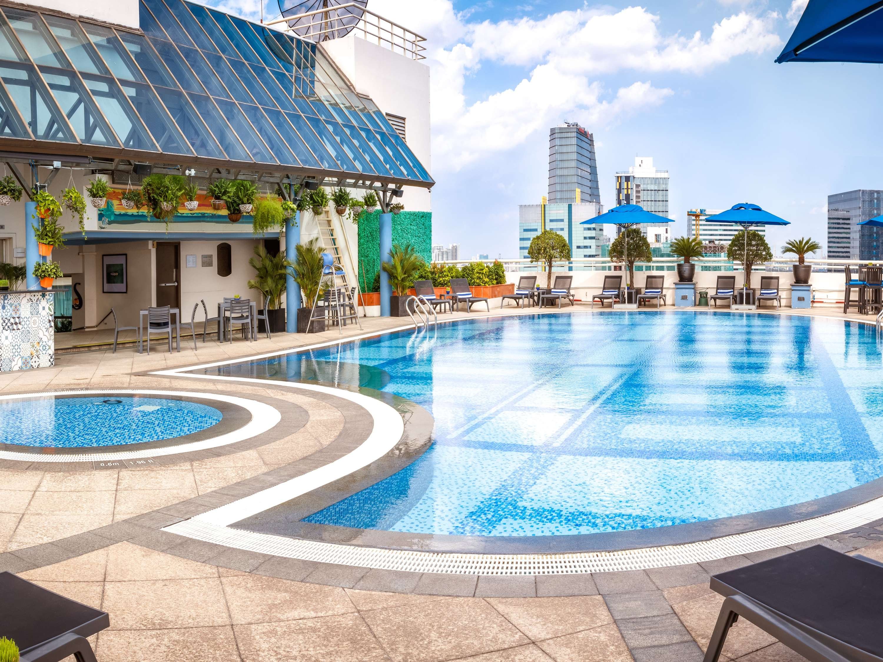 Sofitel Saigon Plaza by null