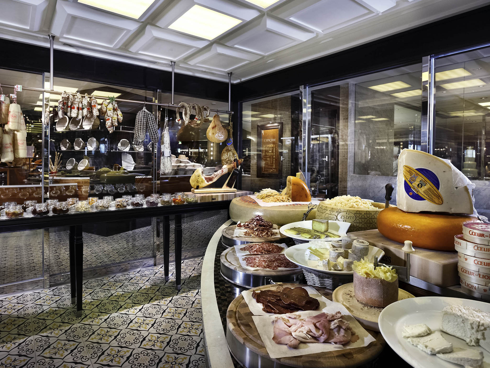 Sofitel Philippines Plaza Manila by null