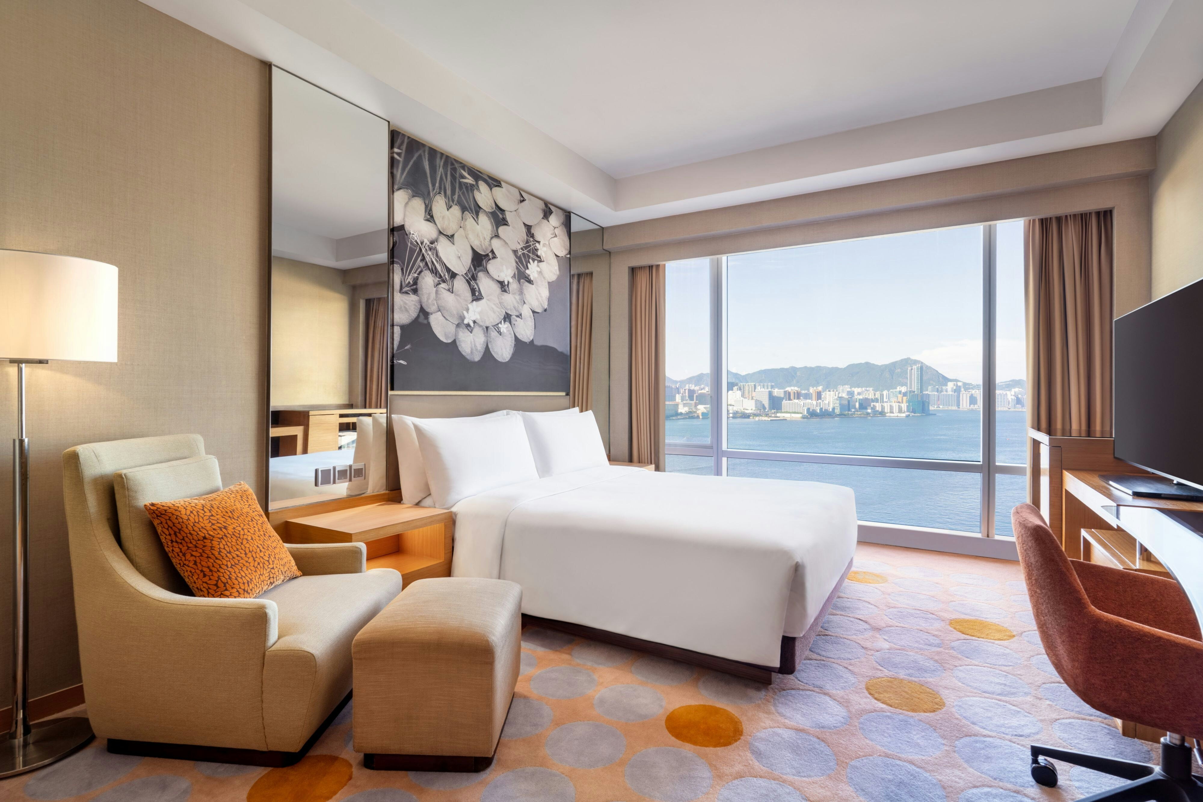 Renaissance Hong Kong Harbour View Hotel by null