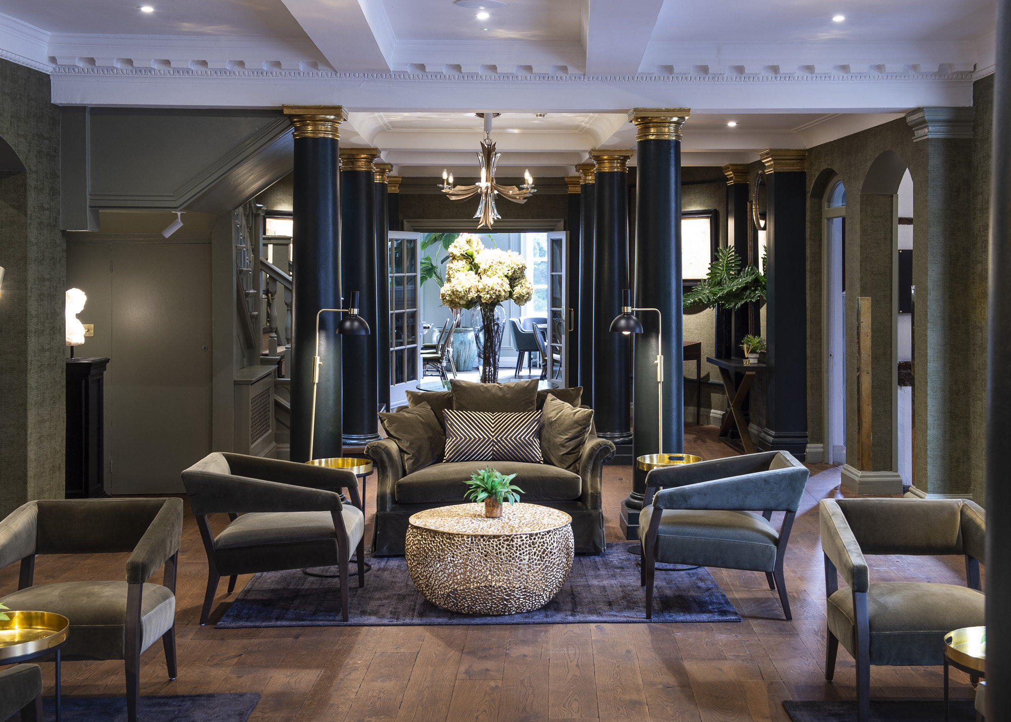 Bush Hotel Farnham by null