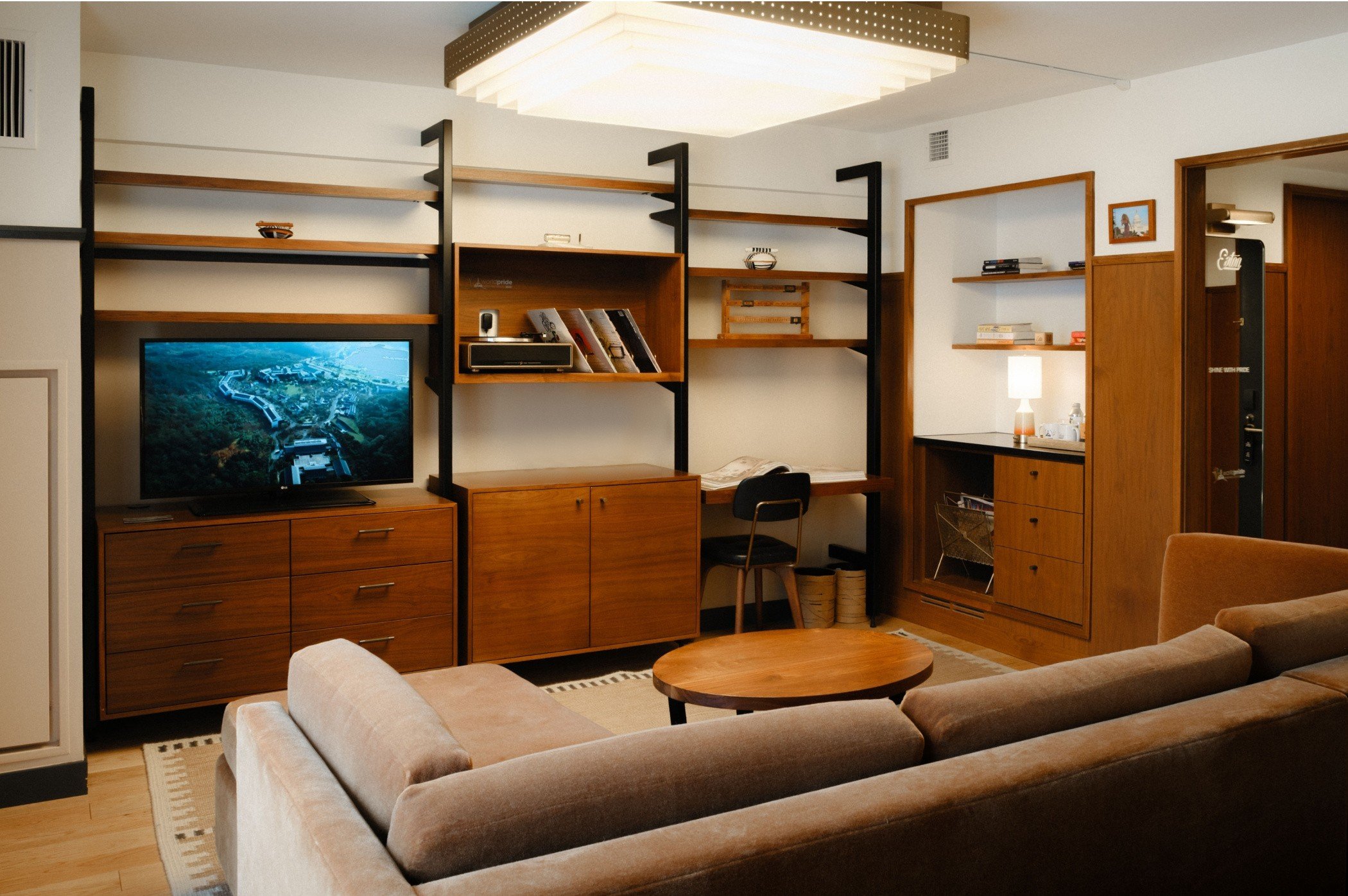 Eaton DC by null Eaton DC by null