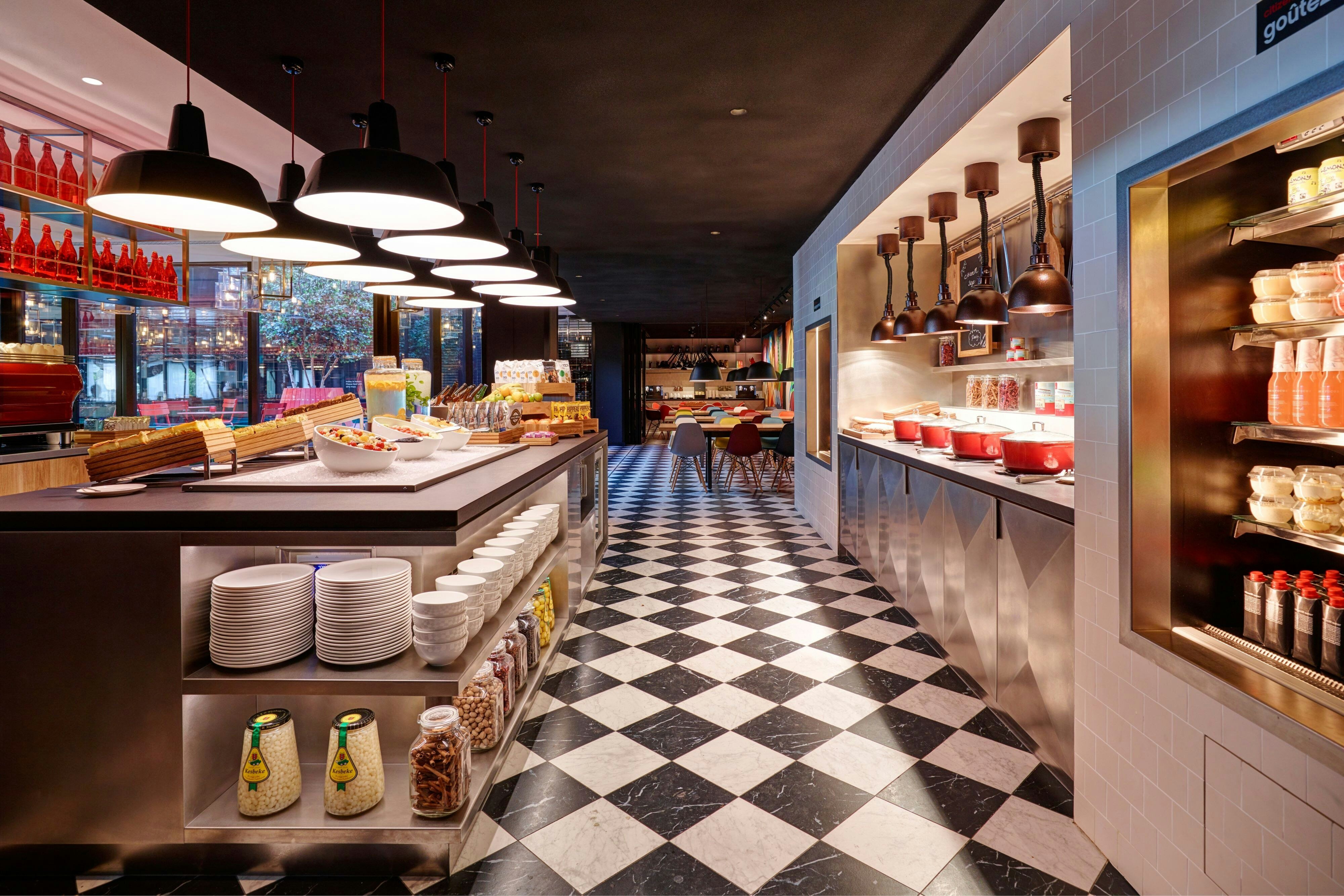 citizenM Paris Gare de Lyon by null