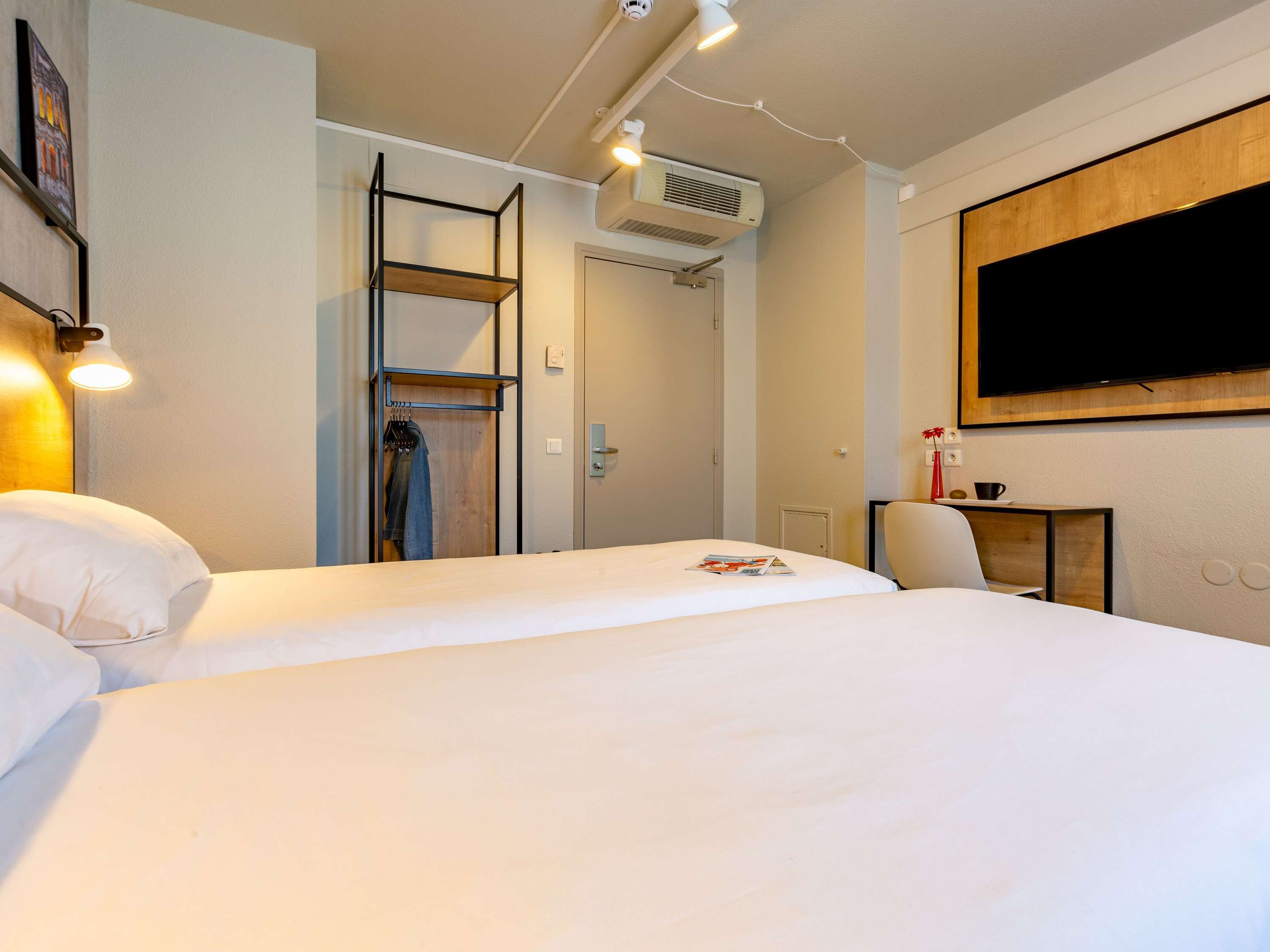 ibis Blois Centre Château by null