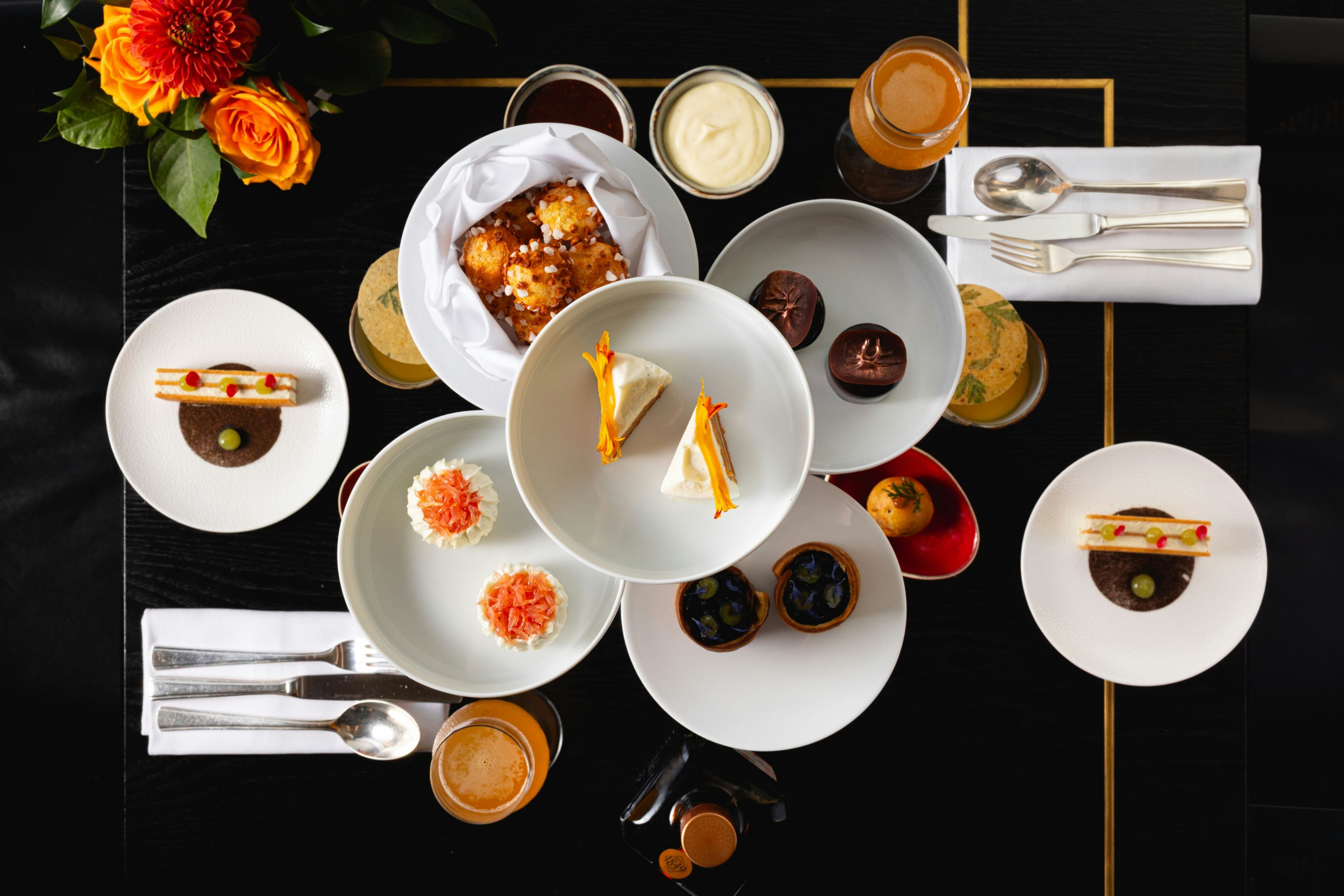 Prince de Galles, a Luxury Collection Hotel, Paris by null