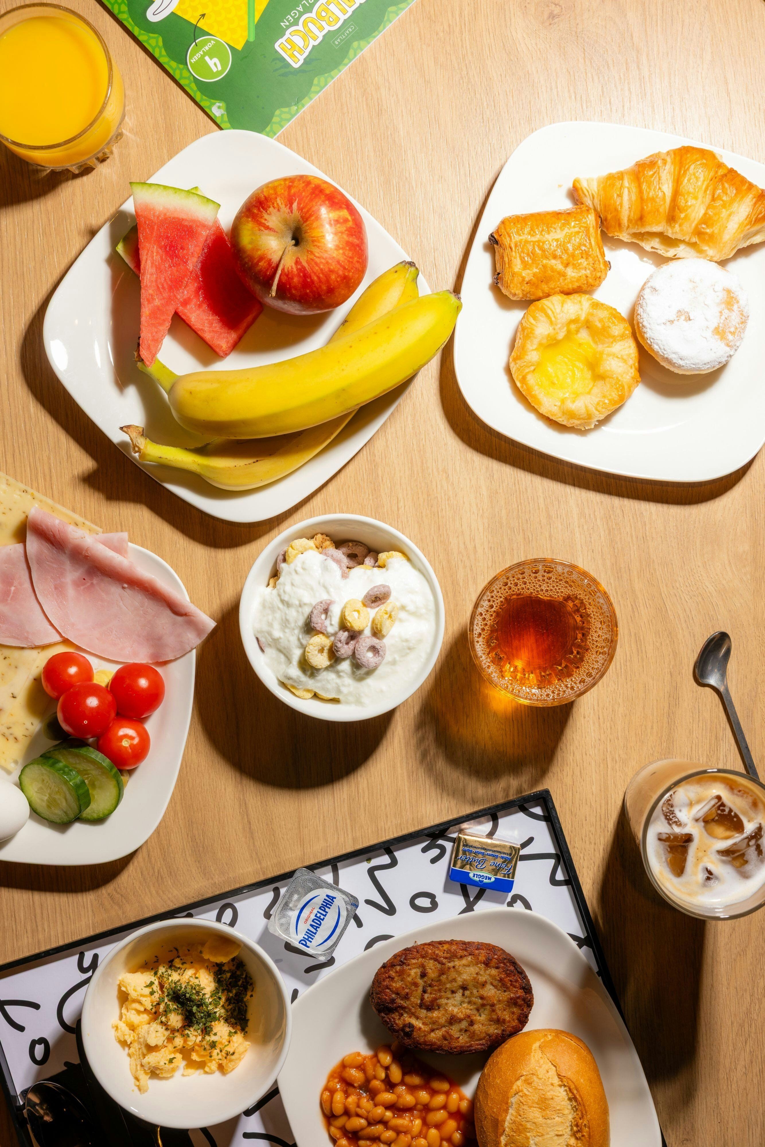 Moxy Berlin Ostbahnhof by null